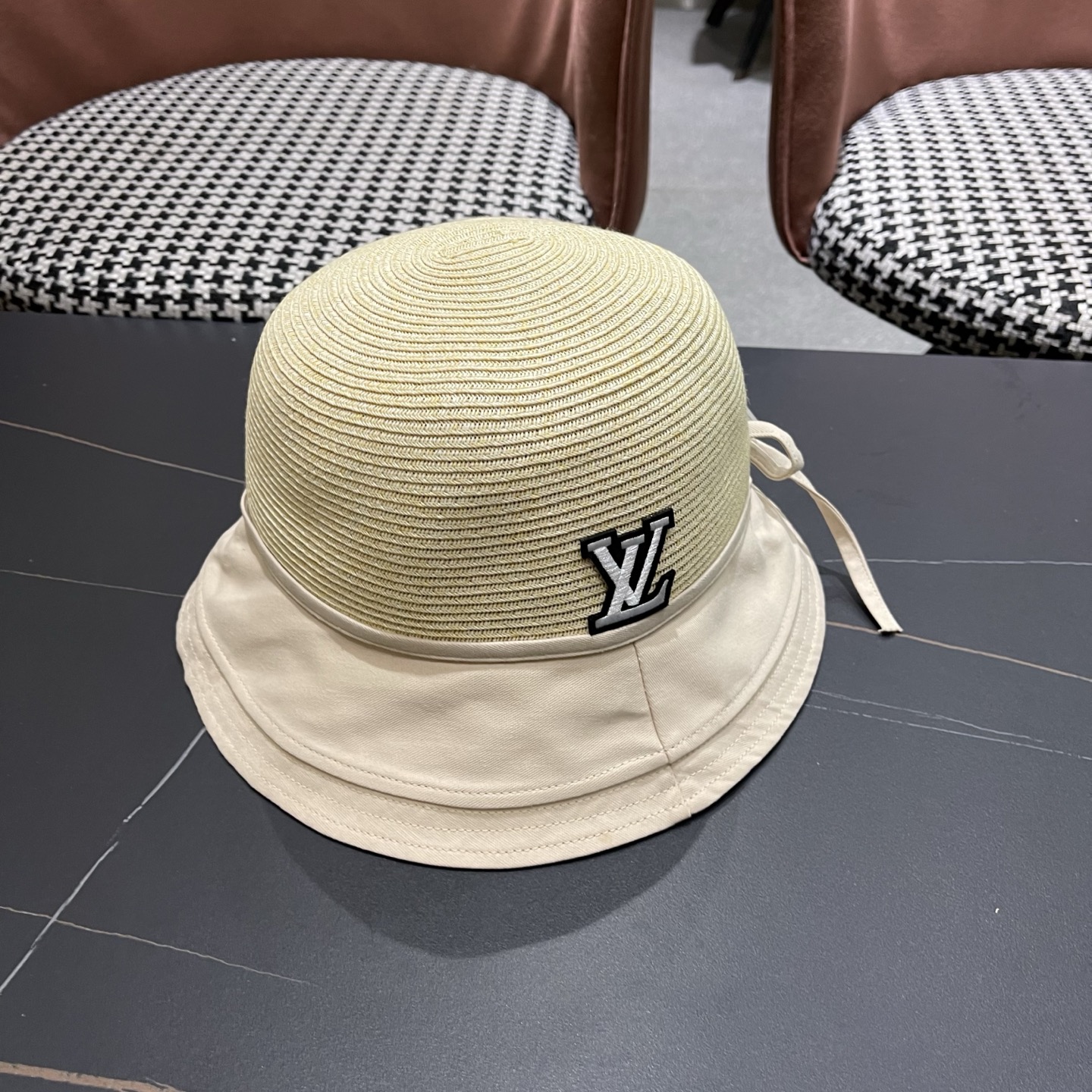 LV路易威登 优雅蝴蝶结渔夫帽女夏时尚洋气好看出游盆帽防晒遮阳草编帽子