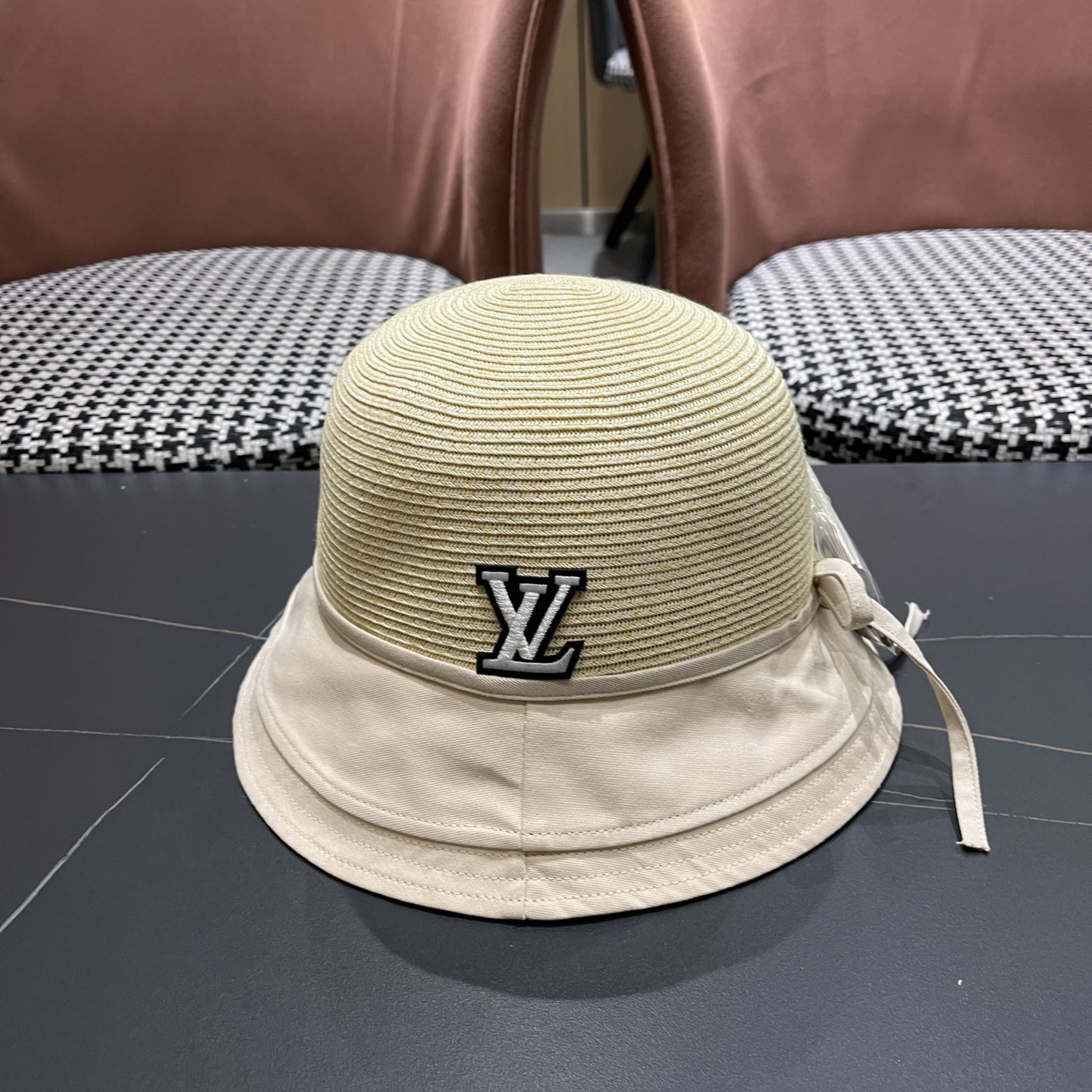 LV路易威登 优雅蝴蝶结渔夫帽女夏时尚洋气好看出游盆帽防晒遮阳草编帽子