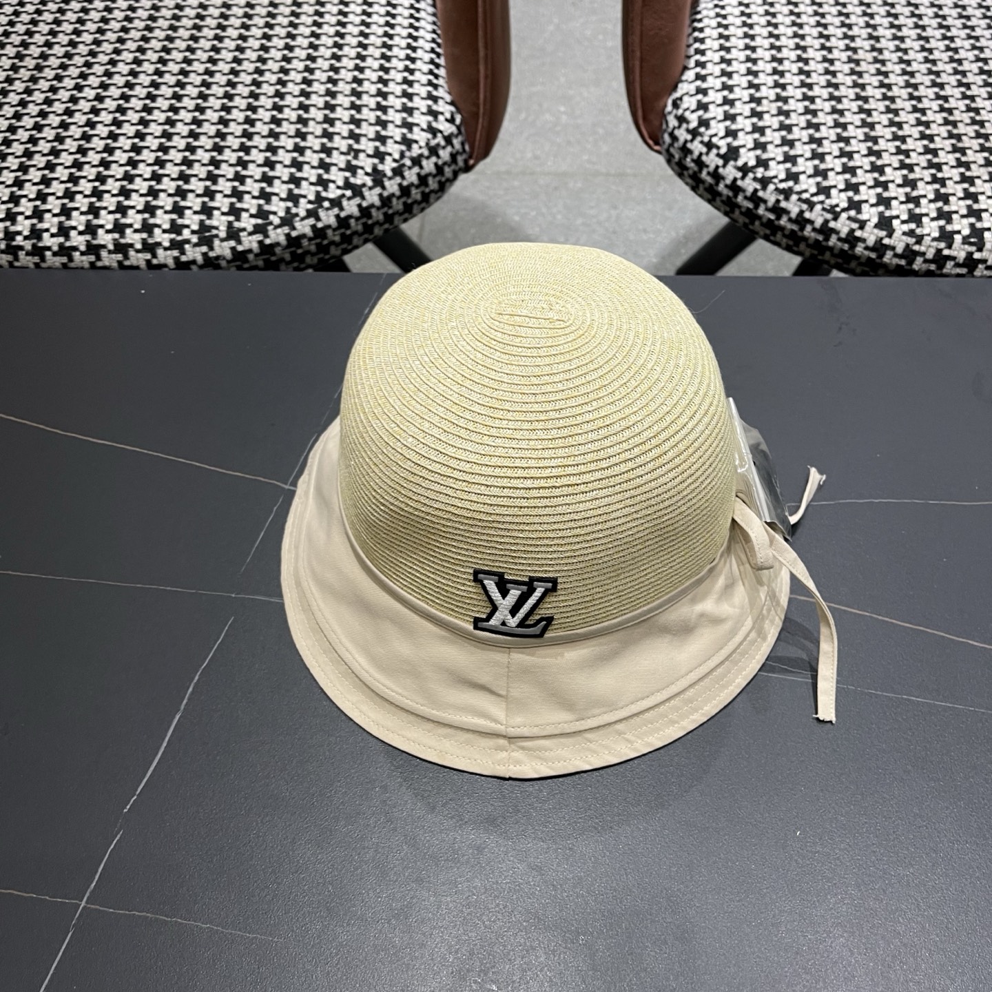 LV路易威登 优雅蝴蝶结渔夫帽女夏时尚洋气好看出游盆帽防晒遮阳草编帽子