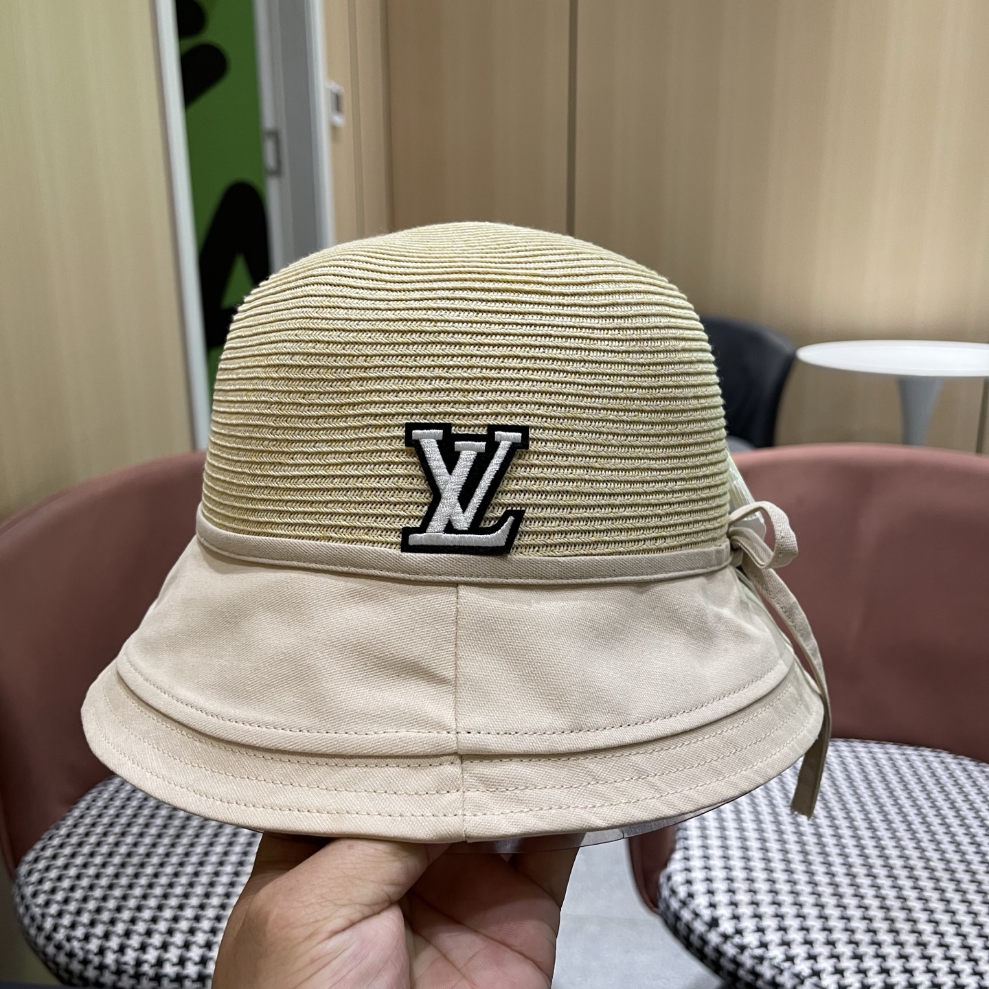 LV路易威登 优雅蝴蝶结渔夫帽女夏时尚洋气好看出游盆帽防晒遮阳草编帽子