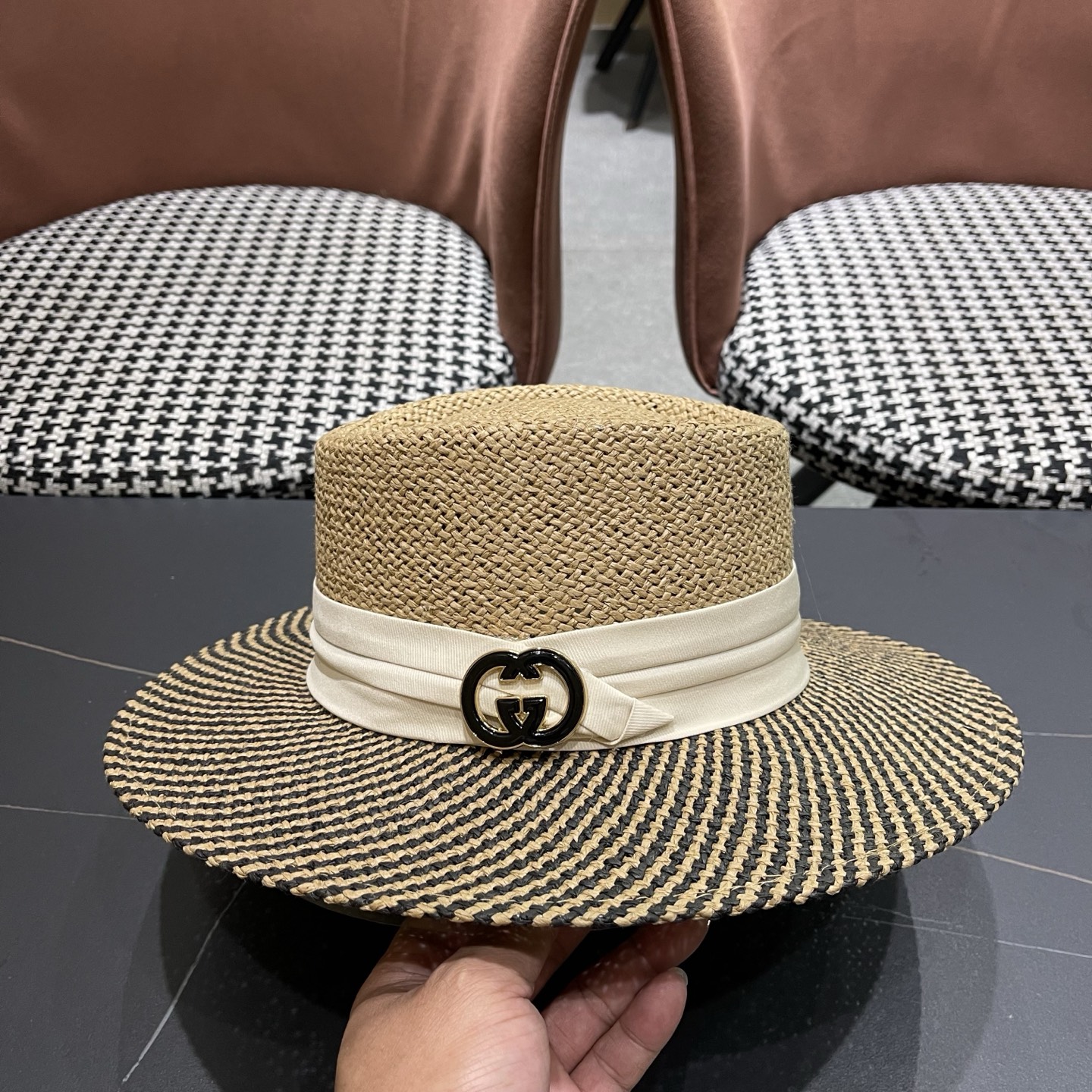 古奇 Gucci 圆顶镂空巴拿马草帽男女法式复古沙滩度假遮阳帽气质爵士草编礼帽