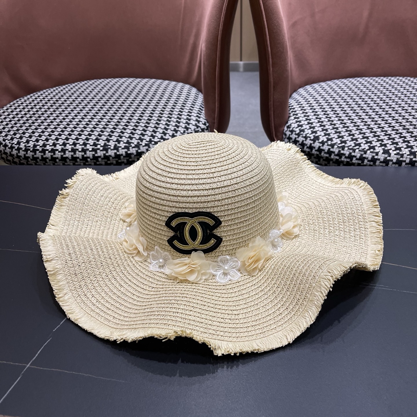 CHANEL香奈儿 大帽檐花环遮阳草帽夏季沙滩海边度假沙滩帽时尚防紫外线太阳帽女