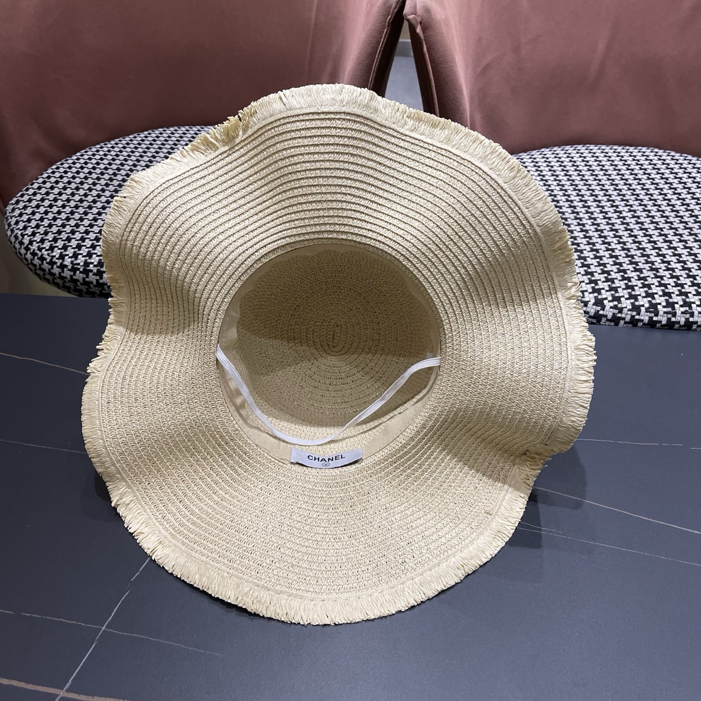 CHANEL香奈儿 大帽檐花环遮阳草帽夏季沙滩海边度假沙滩帽时尚防紫外线太阳帽女
