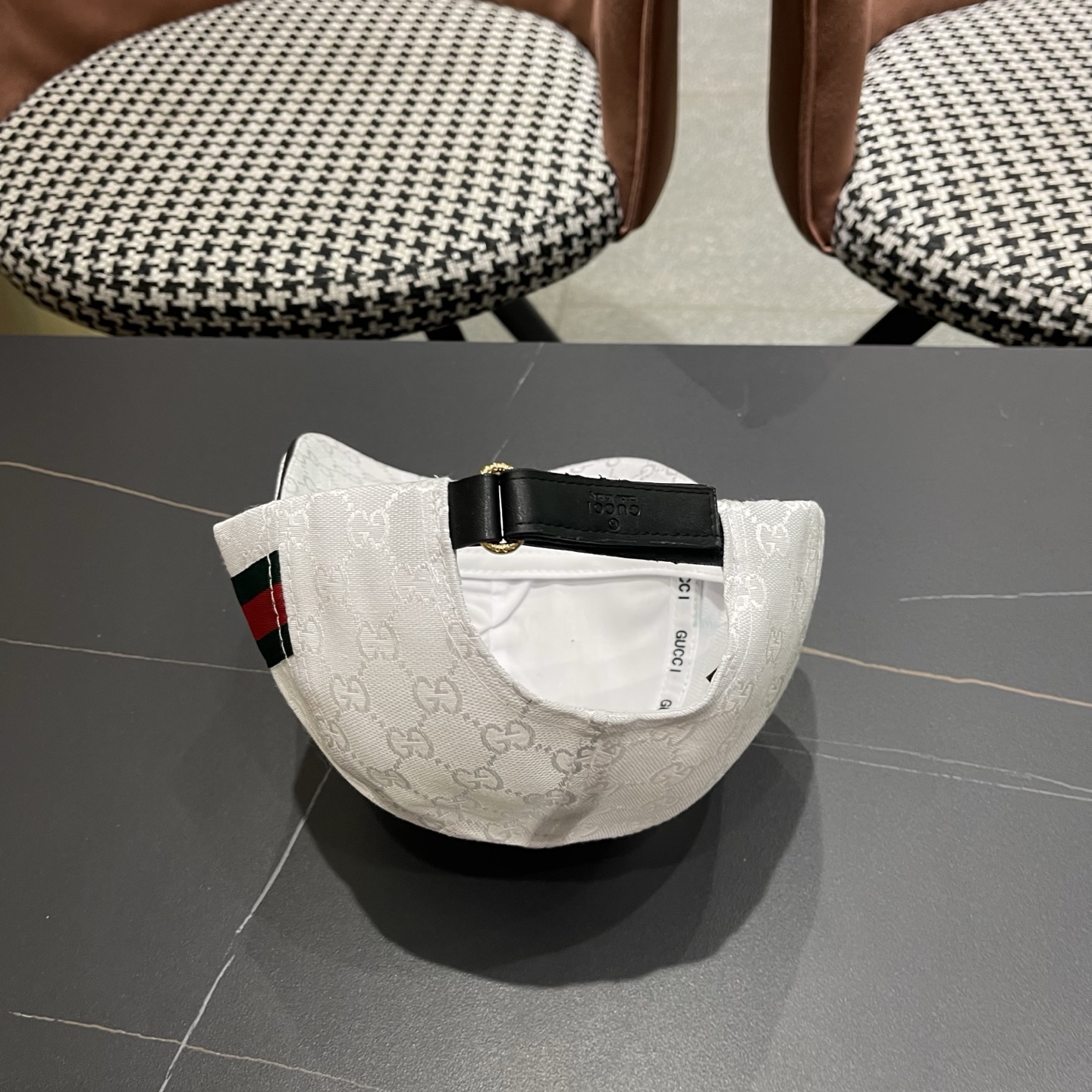 Gucci(古奇)经典原单棒球帽专柜1:1开模订制轻盈透气！实物拍摄，四季百搭男女适用，基础头围56，贴