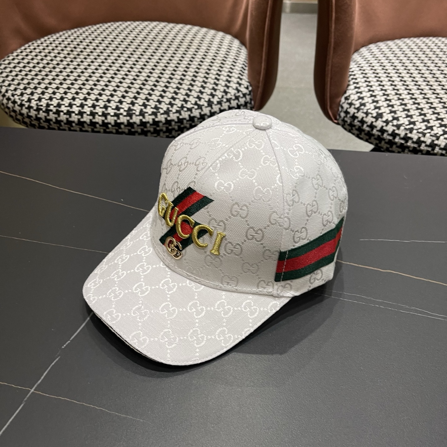 Gucci(古奇)经典原单棒球帽专柜1:1开模订制轻盈透气！实物拍摄，四季百搭男女适用，基础头围56，贴