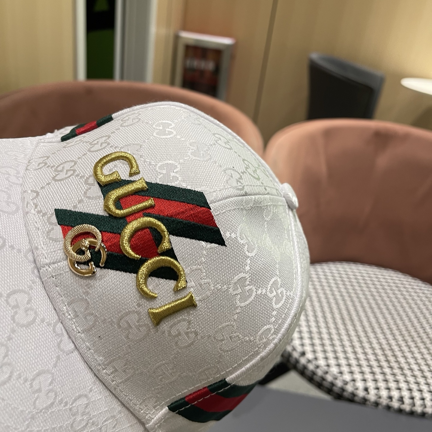 Gucci(古奇)经典原单棒球帽专柜1:1开模订制轻盈透气！实物拍摄，四季百搭男女适用，基础头围56，贴