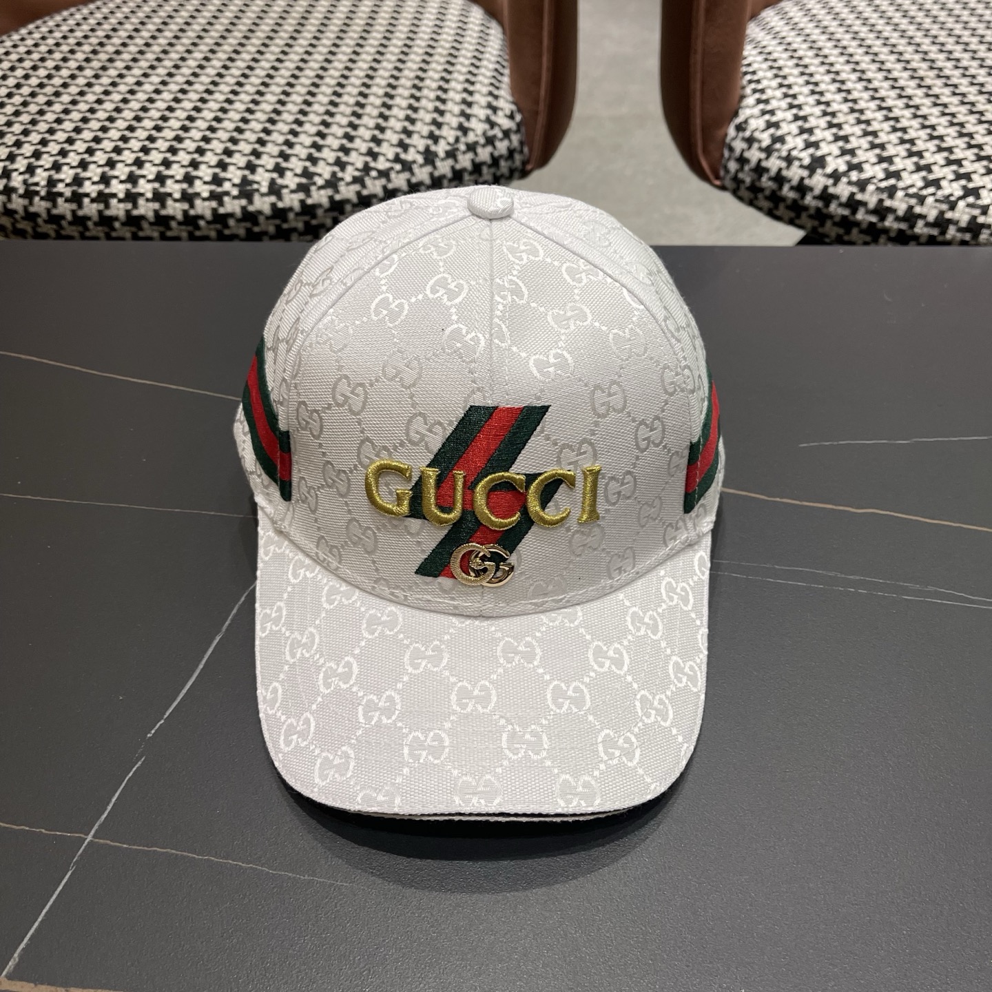 Gucci(古奇)经典原单棒球帽专柜1:1开模订制轻盈透气！实物拍摄，四季百搭男女适用，基础头围56，贴