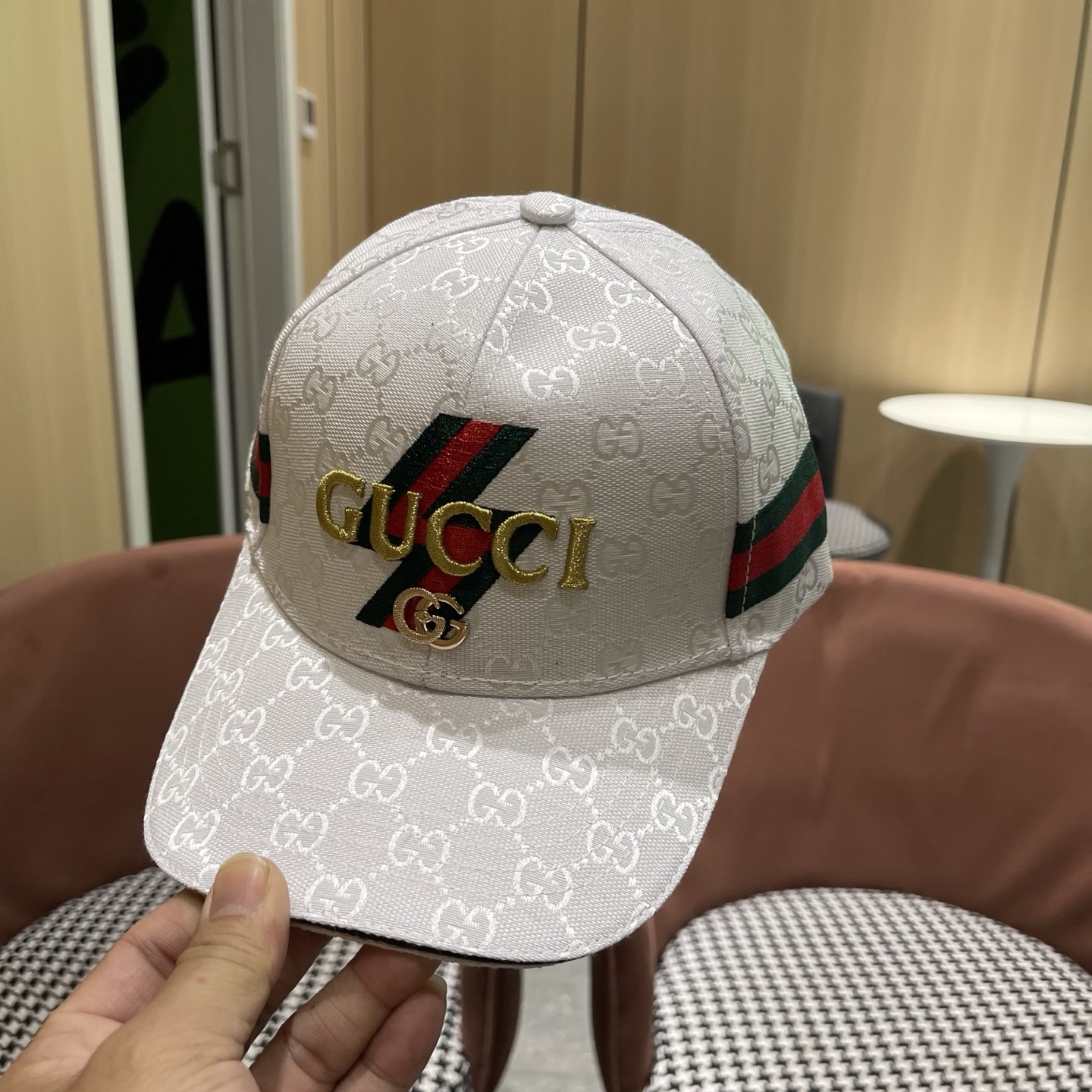 Gucci(古奇)经典原单棒球帽专柜1:1开模订制轻盈透气！实物拍摄，四季百搭男女适用，基础头围56，贴