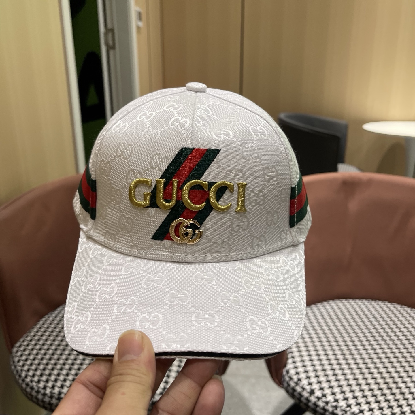 Gucci(古奇)经典原单棒球帽专柜1:1开模订制轻盈透气！实物拍摄，四季百搭男女适用，基础头围56，贴