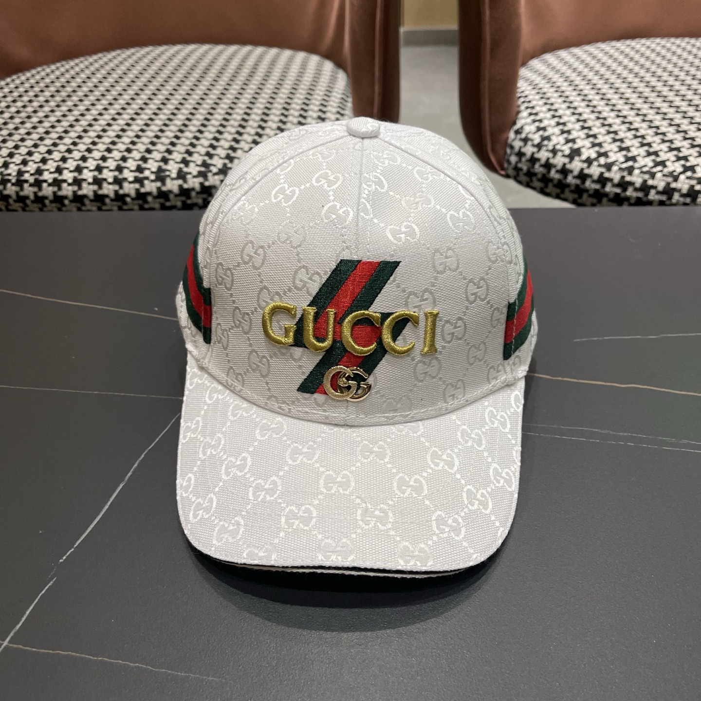 Gucci(古奇)经典原单棒球帽专柜1:1开模订制轻盈透气！实物拍摄，四季百搭男女适用，基础头围56，贴