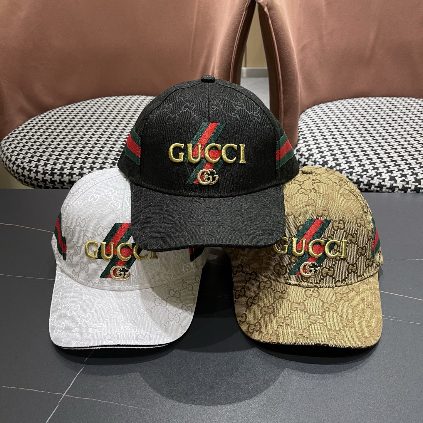 Gucci(古奇)经典原单棒球帽专柜1:1开模订制轻盈透气！实物拍摄，四季百搭男女适用，基础头围56，贴