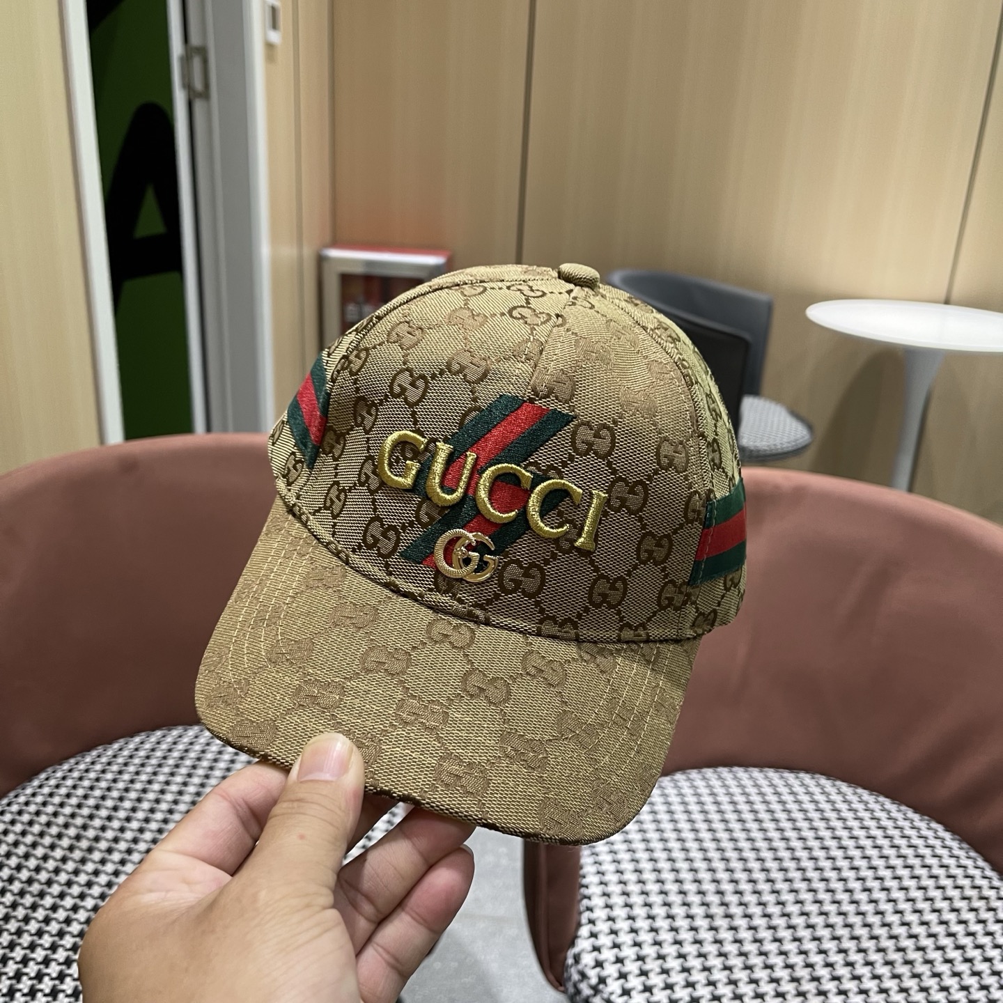 Gucci(古奇)经典原单棒球帽专柜1:1开模订制轻盈透气！实物拍摄，四季百搭男女适用，基础头围56，贴