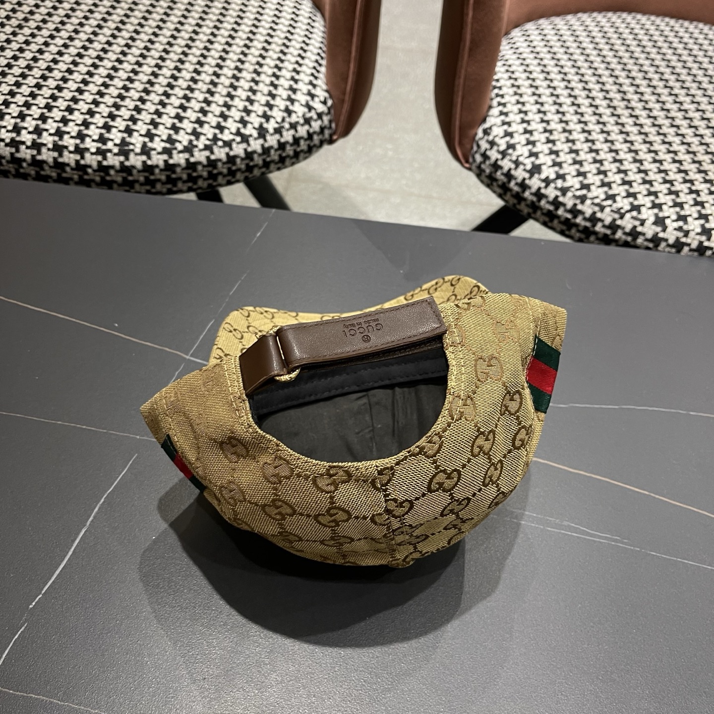 Gucci(古奇)经典原单棒球帽专柜1:1开模订制轻盈透气！实物拍摄，四季百搭男女适用，基础头围56，贴