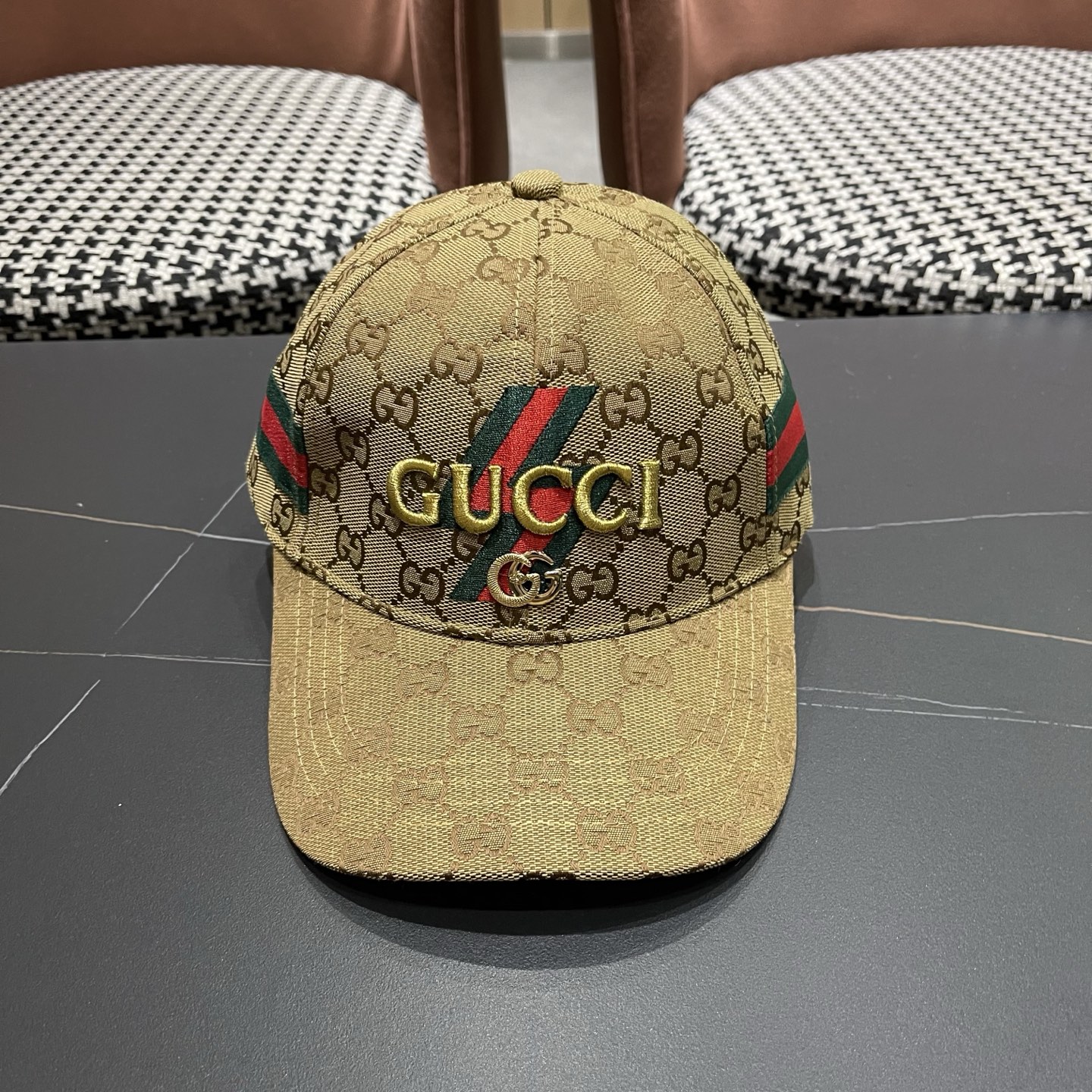 Gucci(古奇)经典原单棒球帽专柜1:1开模订制轻盈透气！实物拍摄，四季百搭男女适用，基础头围56，贴