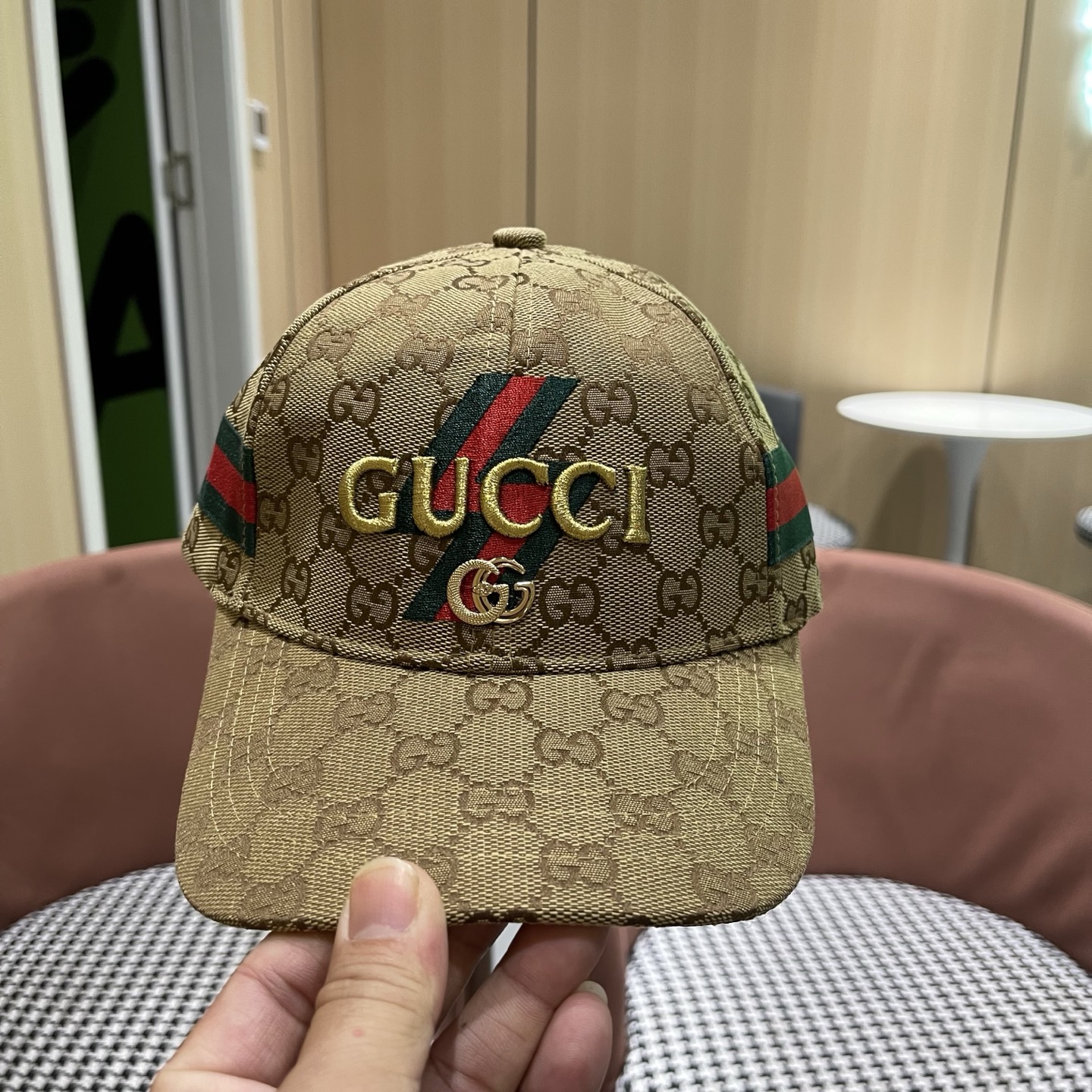 Gucci(古奇)经典原单棒球帽专柜1:1开模订制轻盈透气！实物拍摄，四季百搭男女适用，基础头围56，贴
