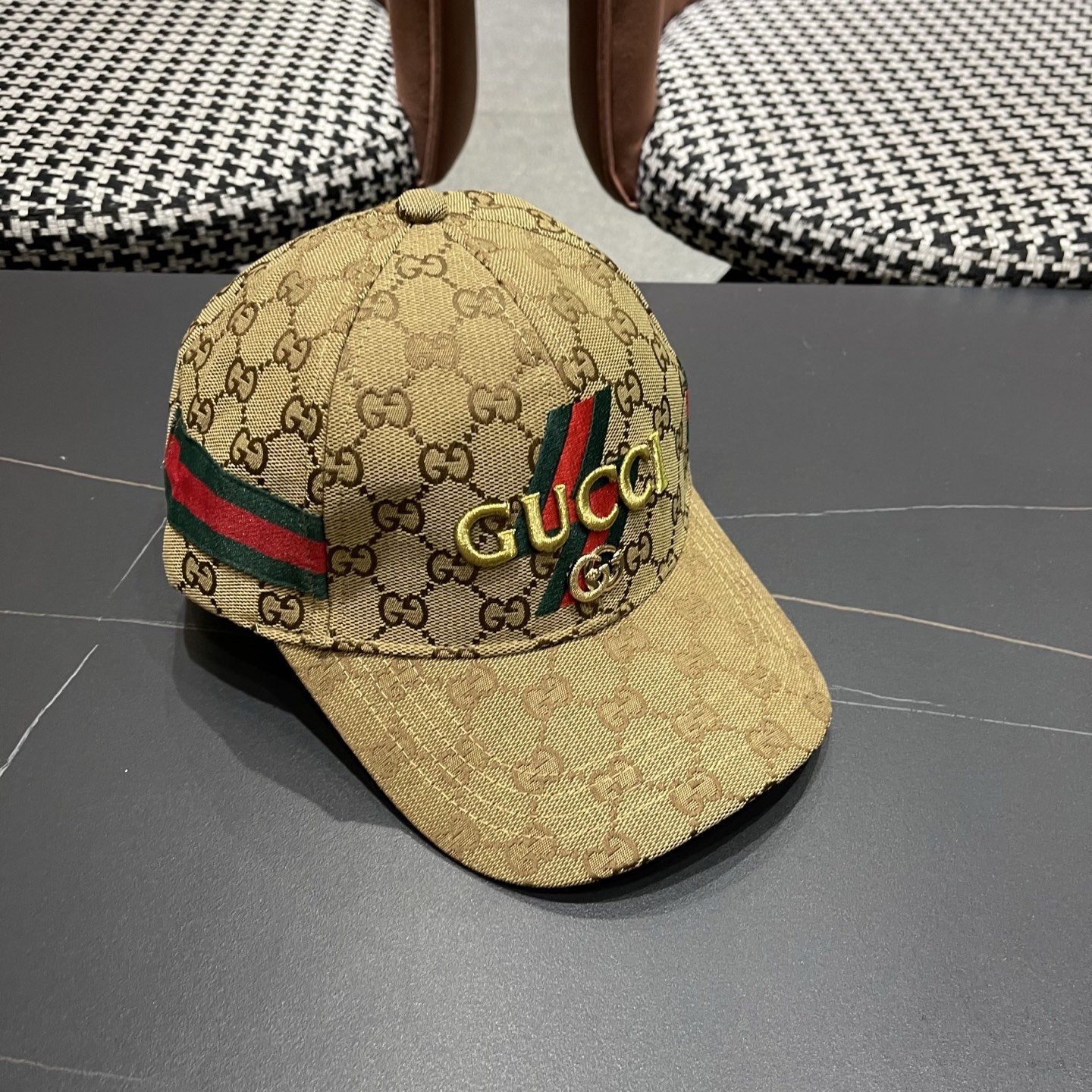 Gucci(古奇)经典原单棒球帽专柜1:1开模订制轻盈透气！实物拍摄，四季百搭男女适用，基础头围56，贴