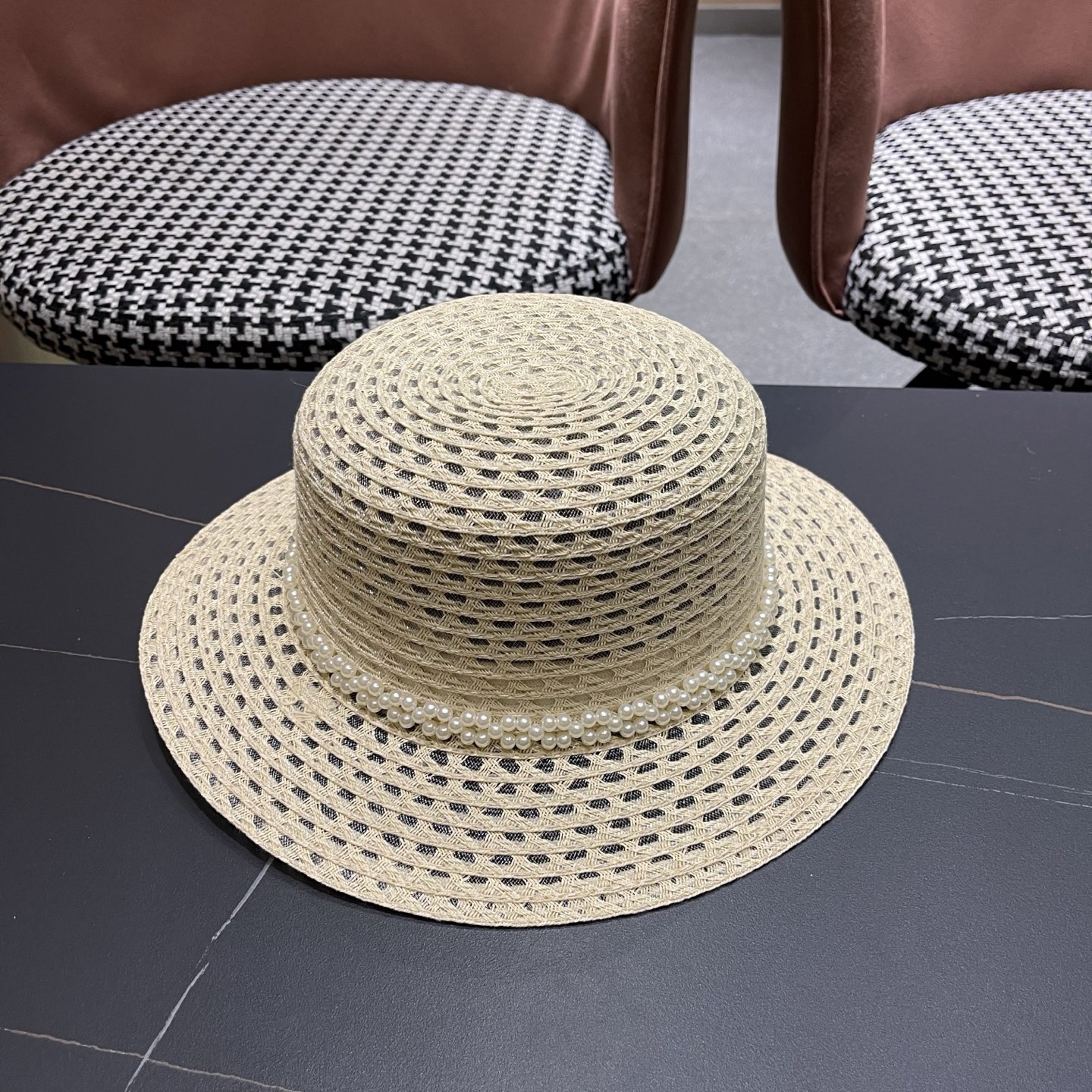 Chanel香奈儿镂空带珍珠遮阳帽草帽，头围57cm，出街必备