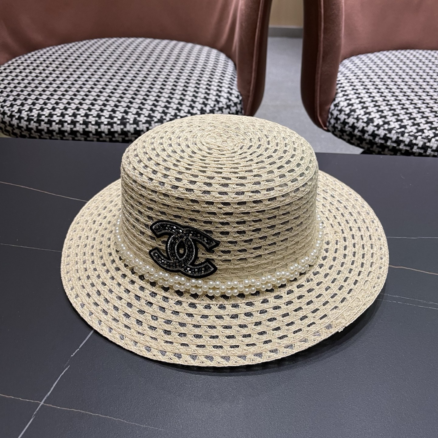 Chanel香奈儿镂空带珍珠遮阳帽草帽，头围57cm，出街必备