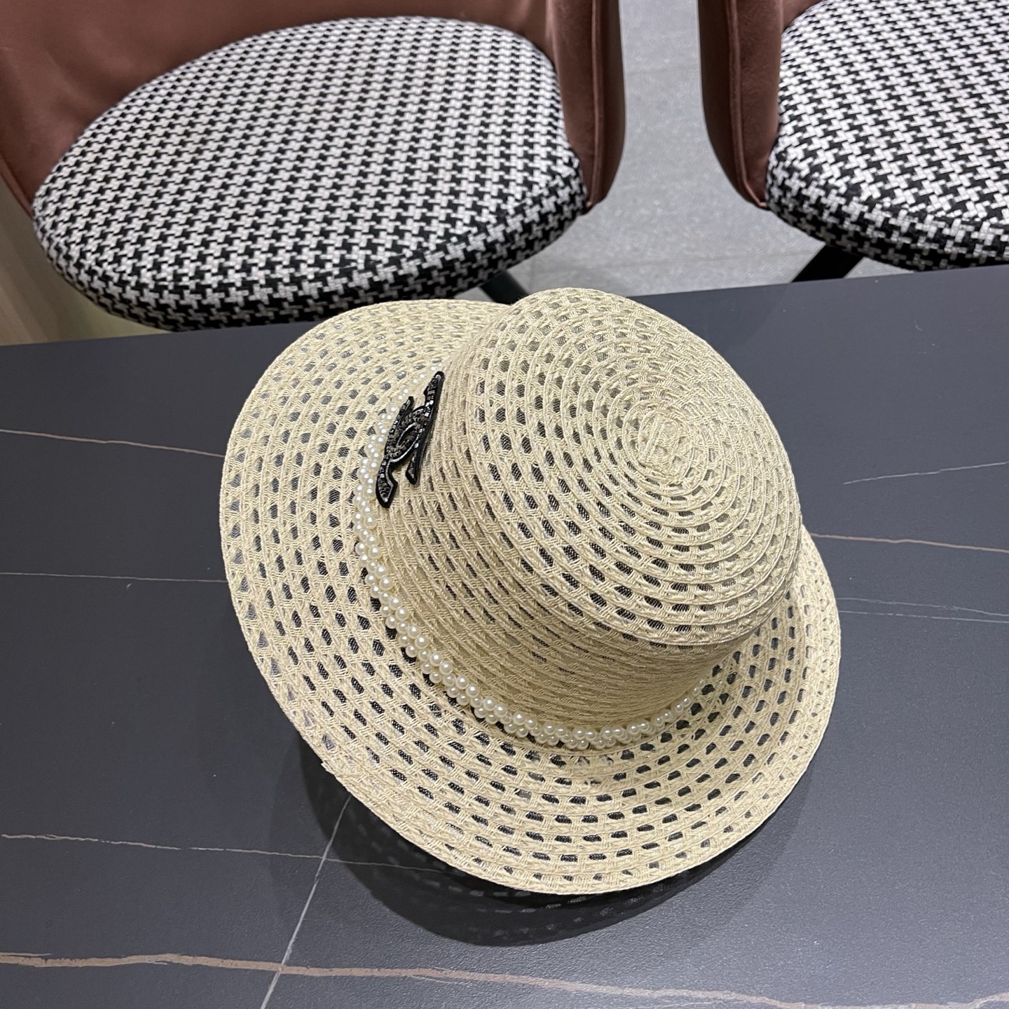 Chanel香奈儿镂空带珍珠遮阳帽草帽，头围57cm，出街必备