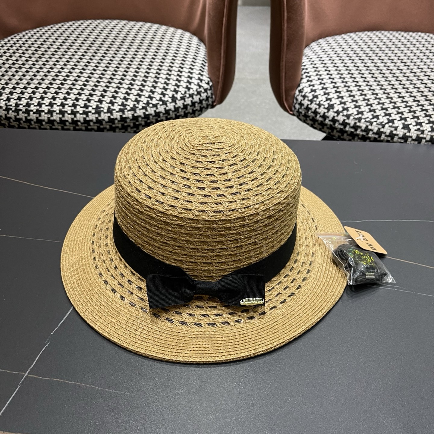 普拉达Prada新款镂空遮阳草帽，头围57cm