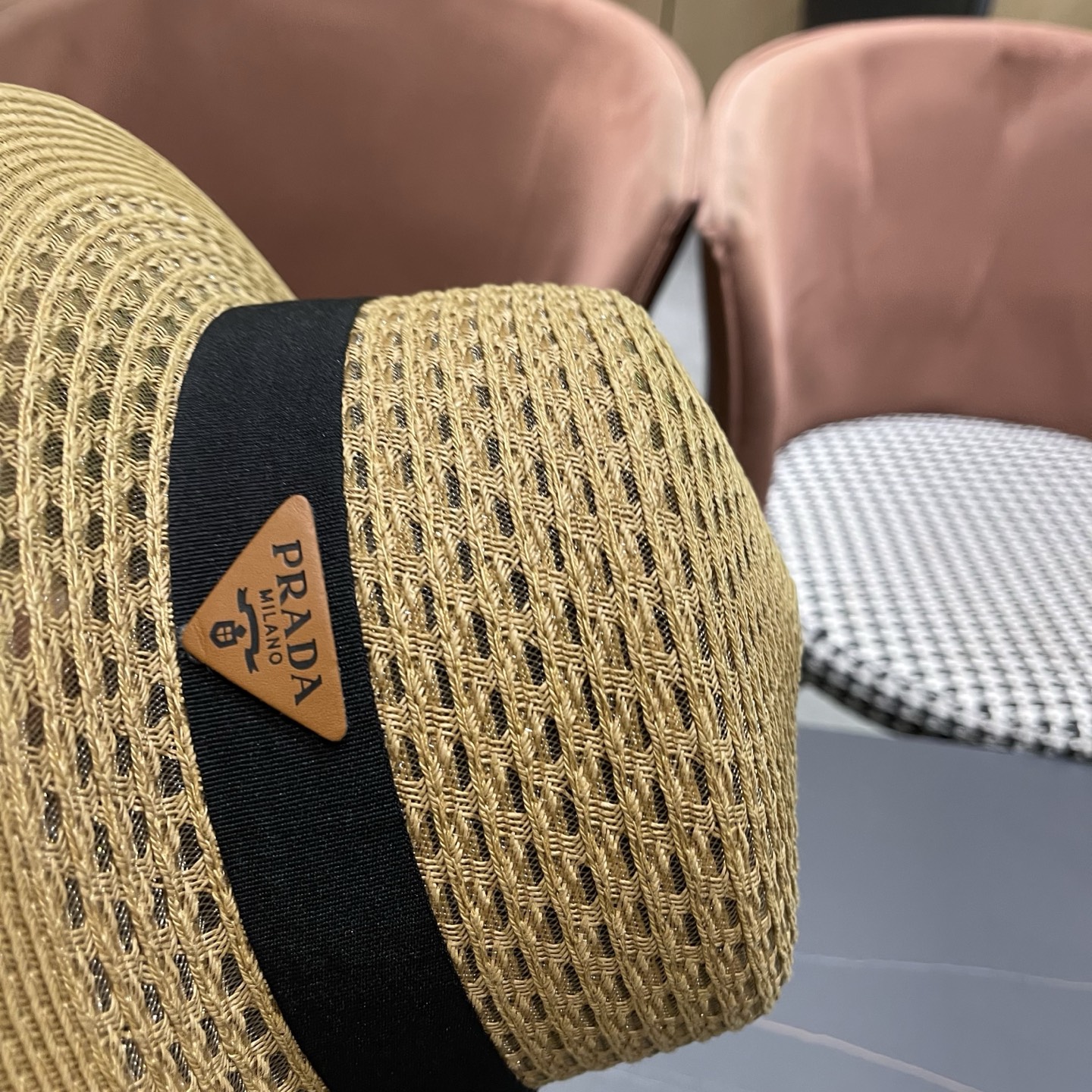 普拉达Prada新款镂空遮阳草帽，头围57cm