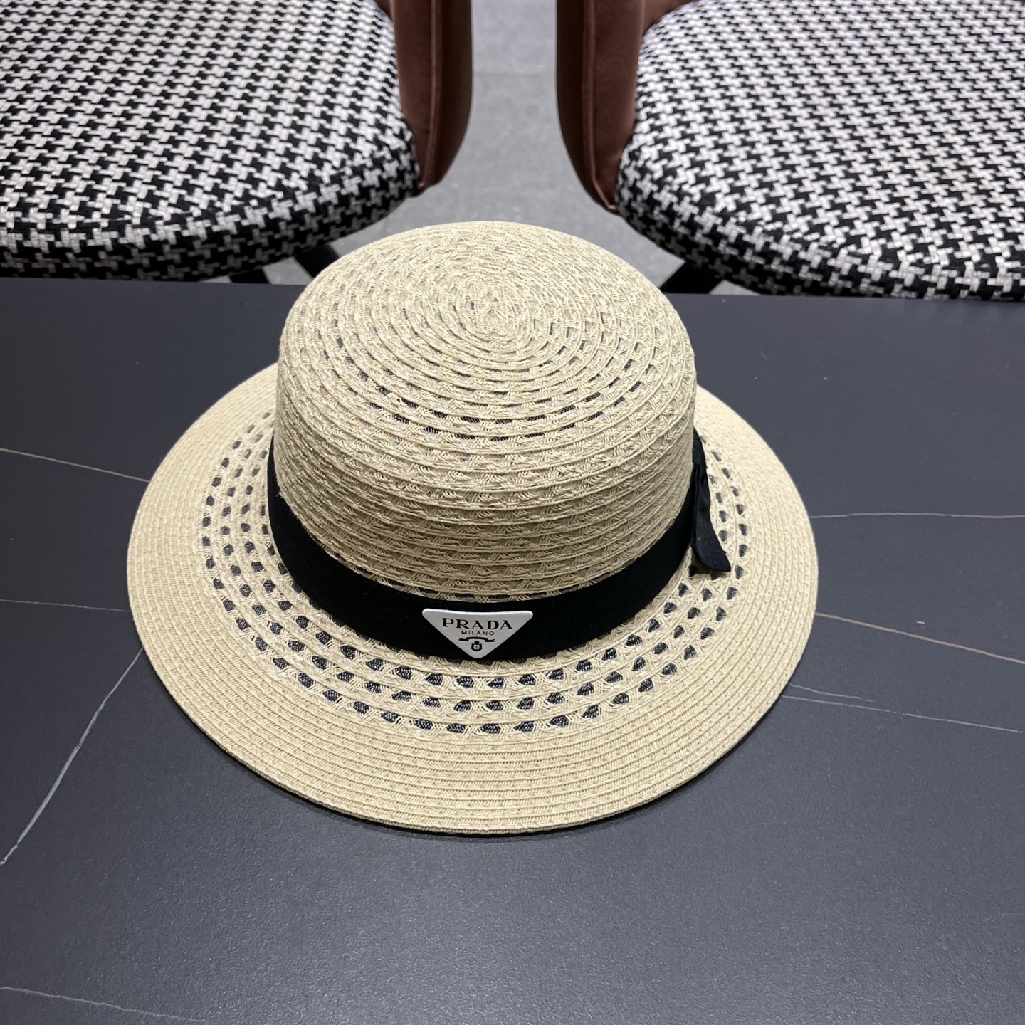 普拉达Prada新款镂空遮阳草帽，头围57cm