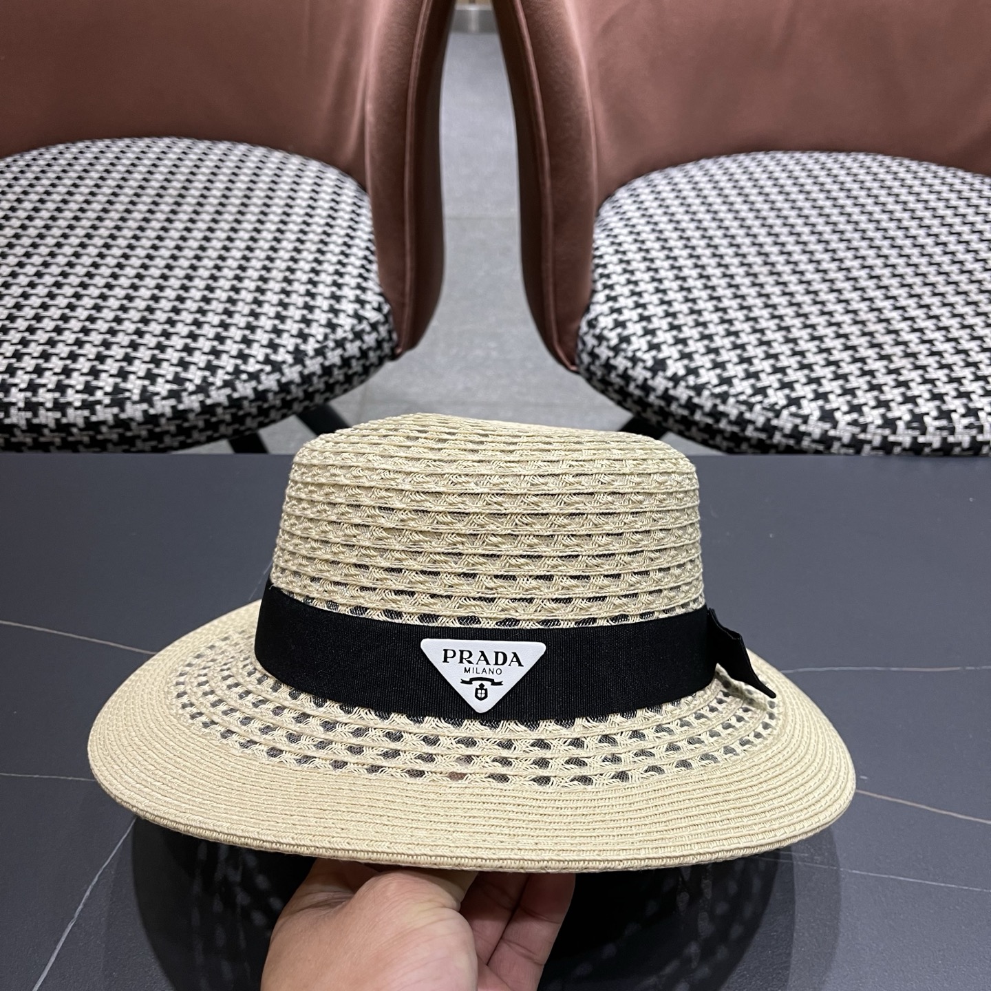 普拉达Prada新款镂空遮阳草帽，头围57cm