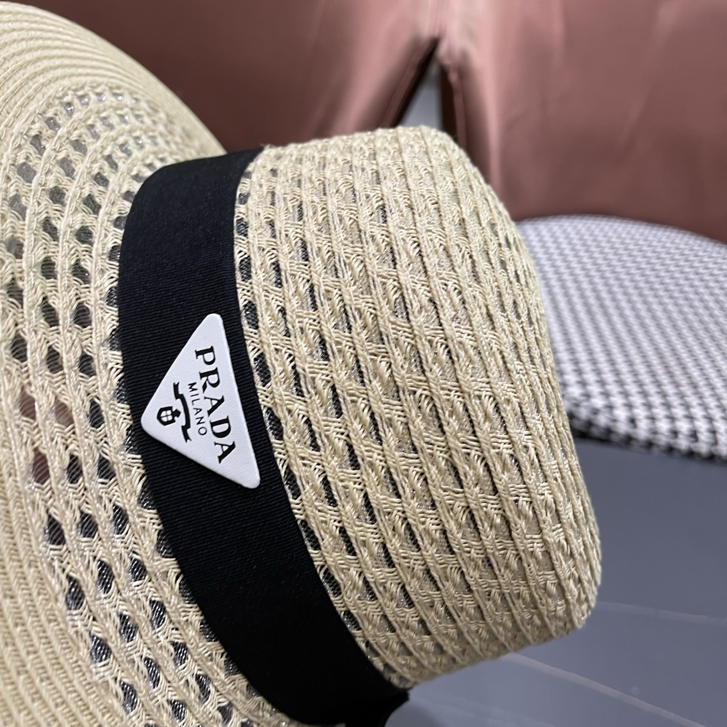 普拉达Prada新款镂空遮阳草帽，头围57cm