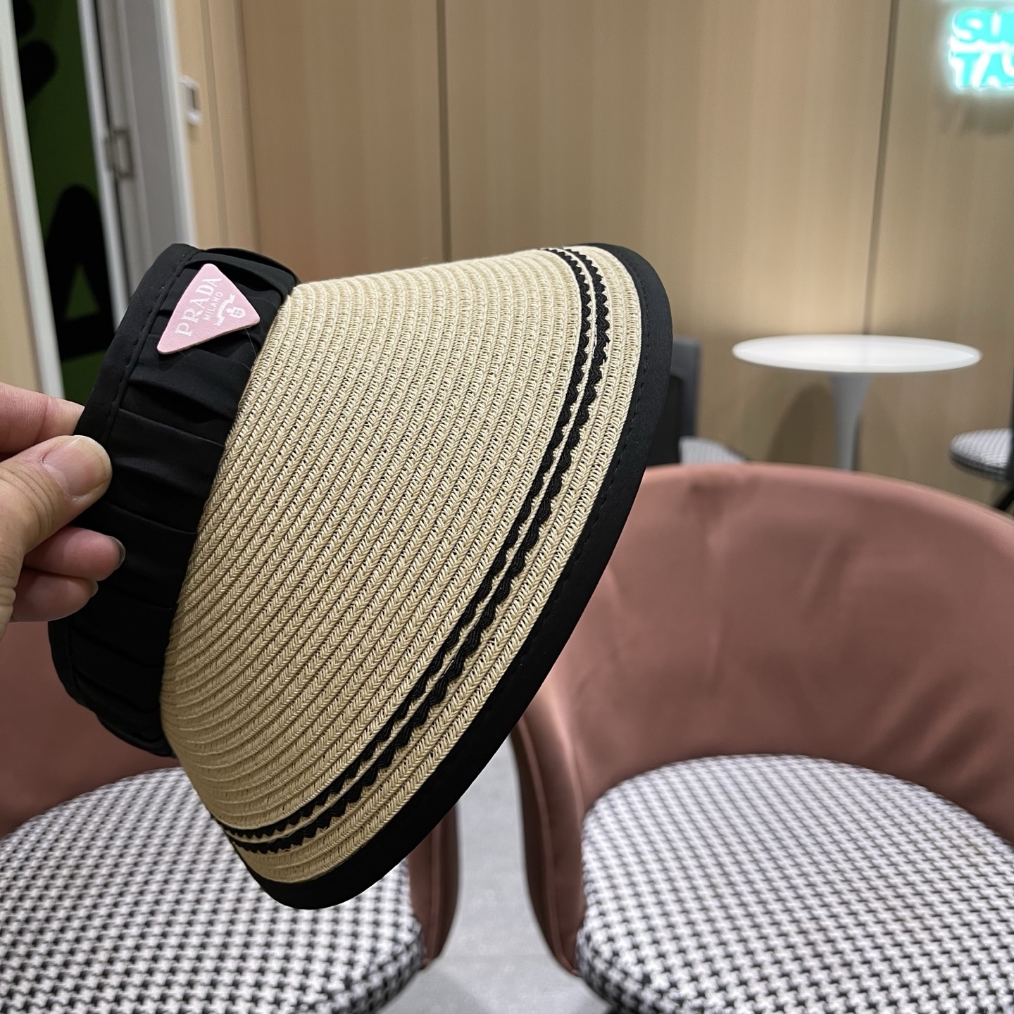 Prada普拉达新春夏遮阳帽子女出游百搭显脸小防晒空顶帽