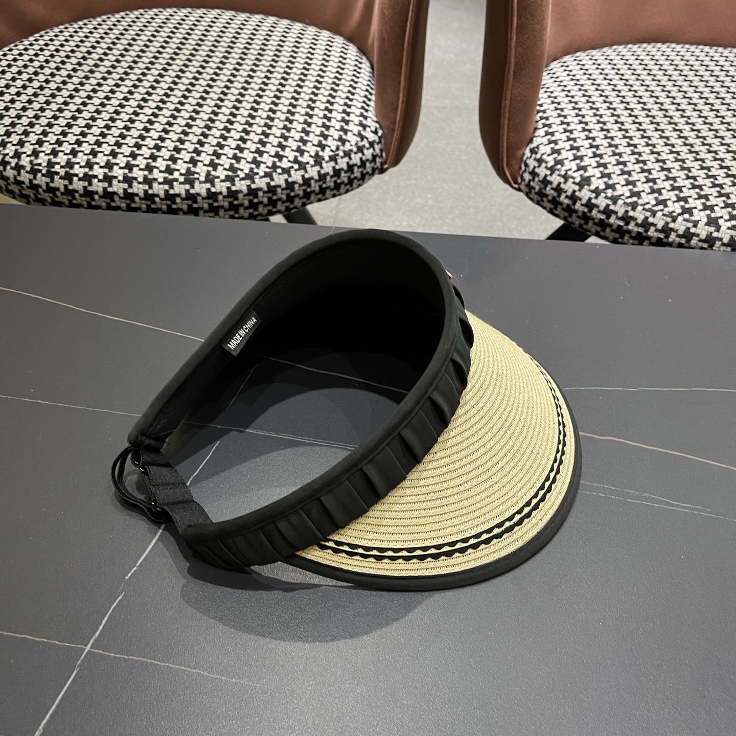 Prada普拉达新春夏遮阳帽子女出游百搭显脸小防晒空顶帽