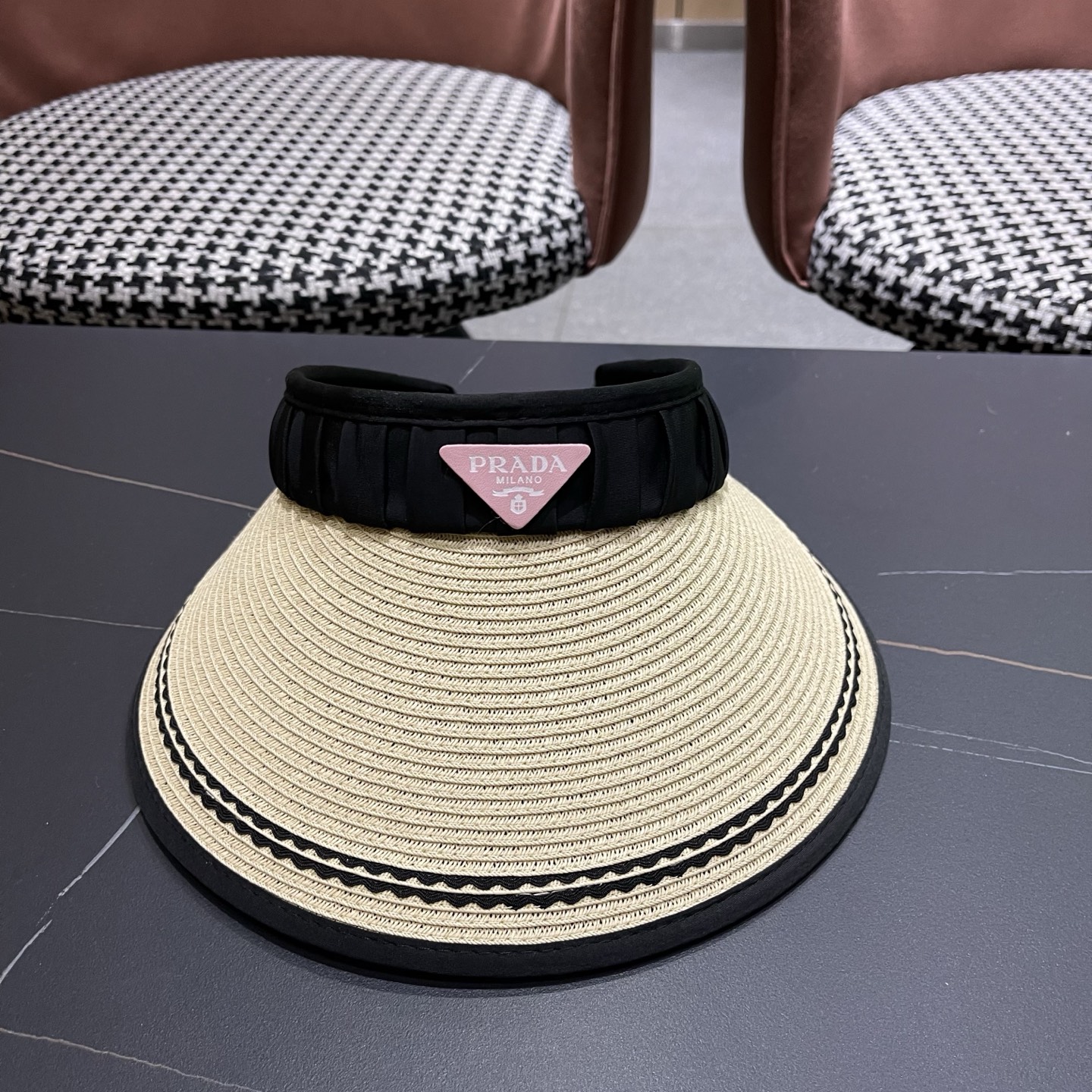 Prada普拉达新春夏遮阳帽子女出游百搭显脸小防晒空顶帽