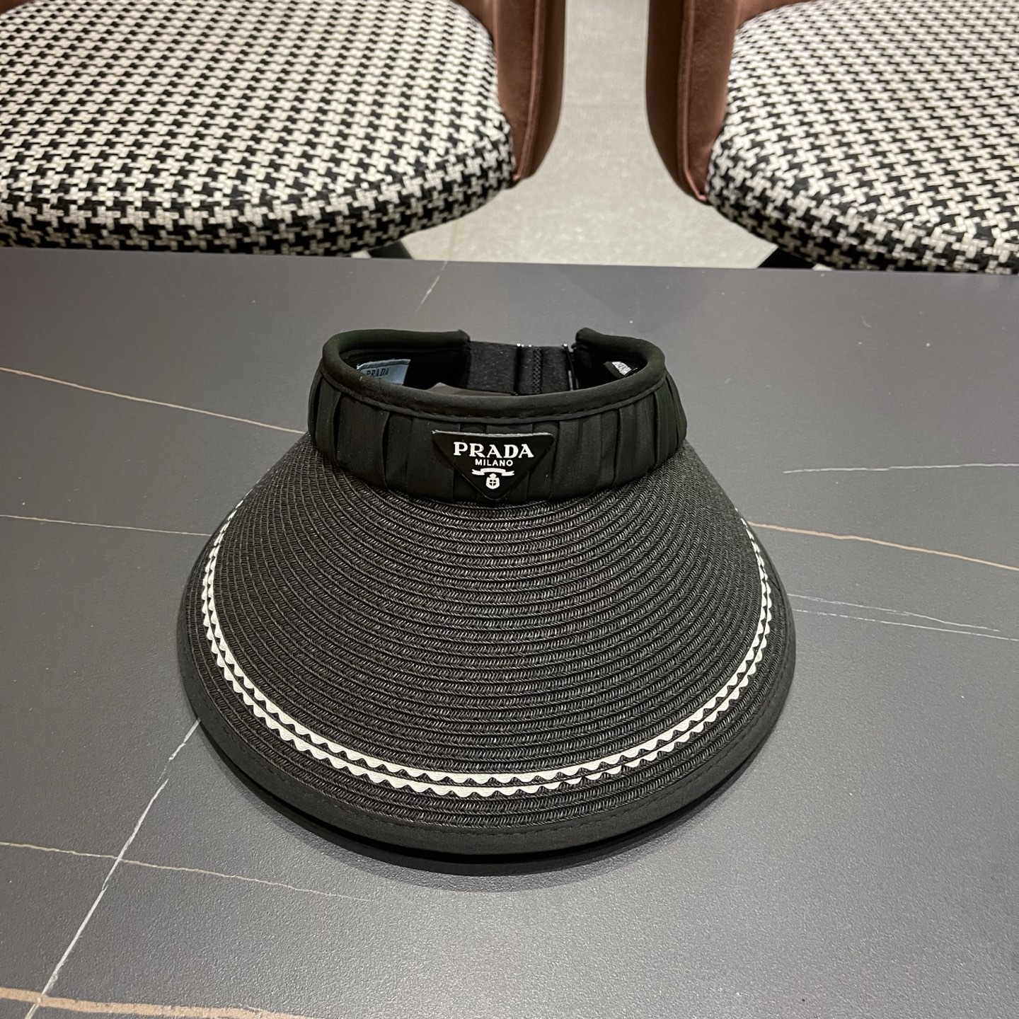 Prada普拉达新春夏遮阳帽子女出游百搭显脸小防晒空顶帽