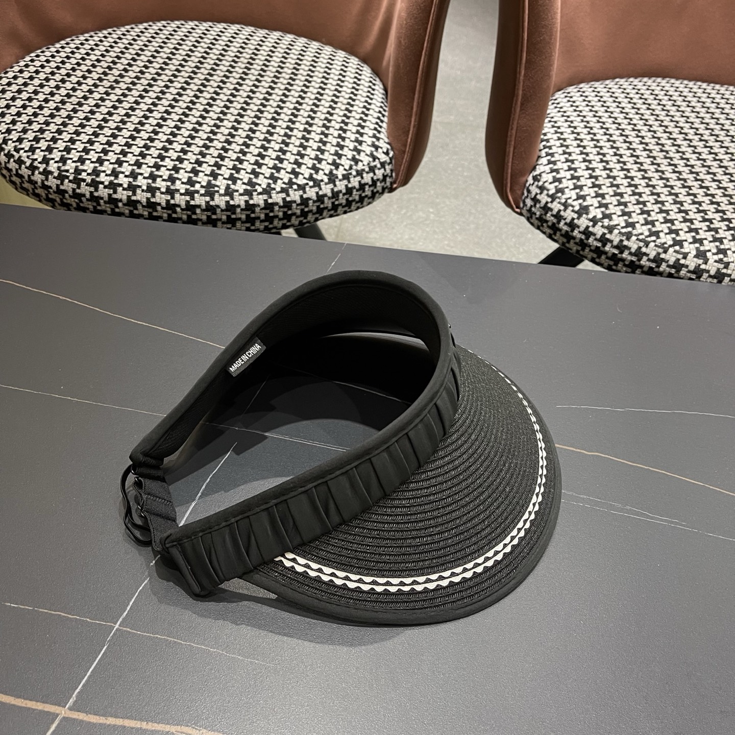 Prada普拉达新春夏遮阳帽子女出游百搭显脸小防晒空顶帽