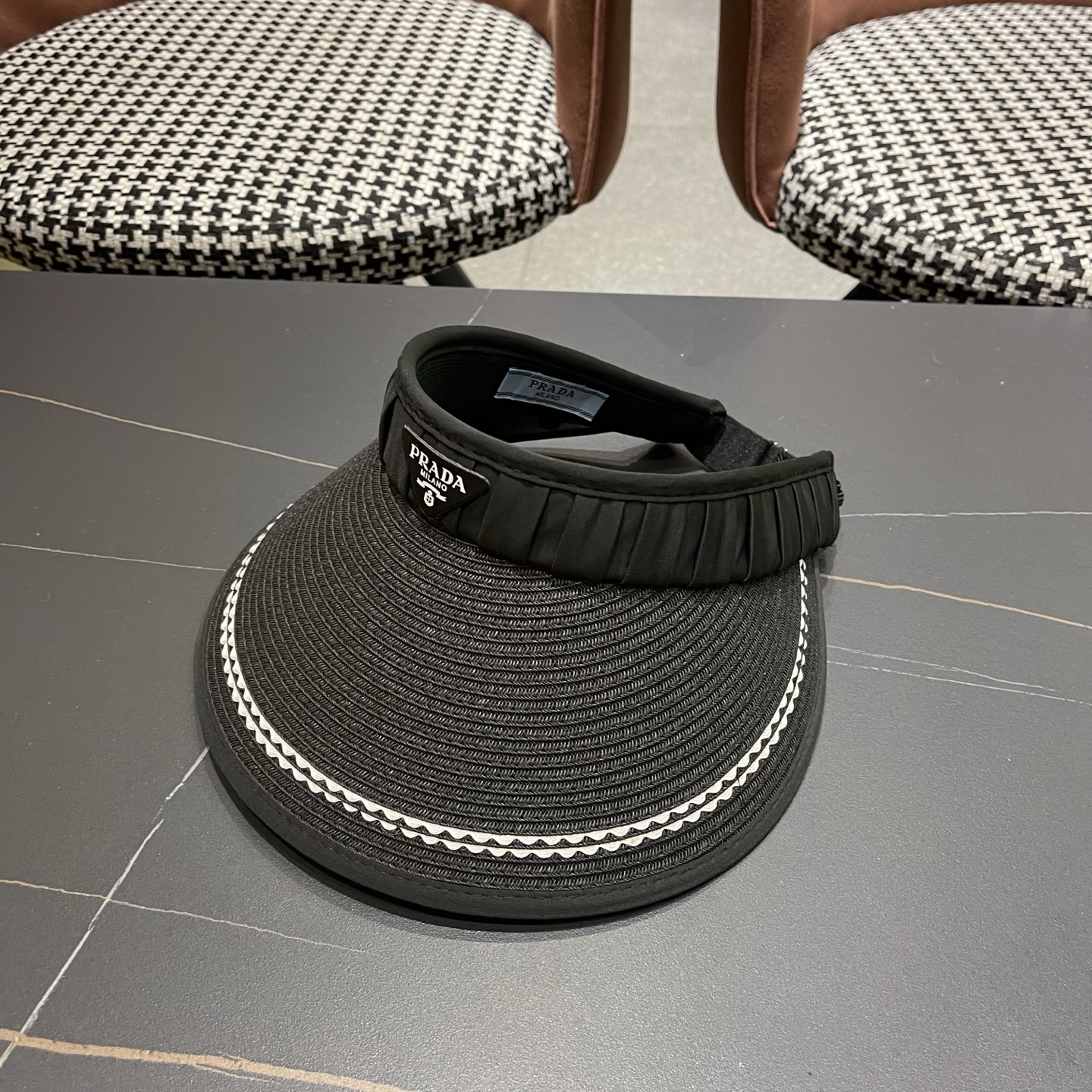 Prada普拉达新春夏遮阳帽子女出游百搭显脸小防晒空顶帽