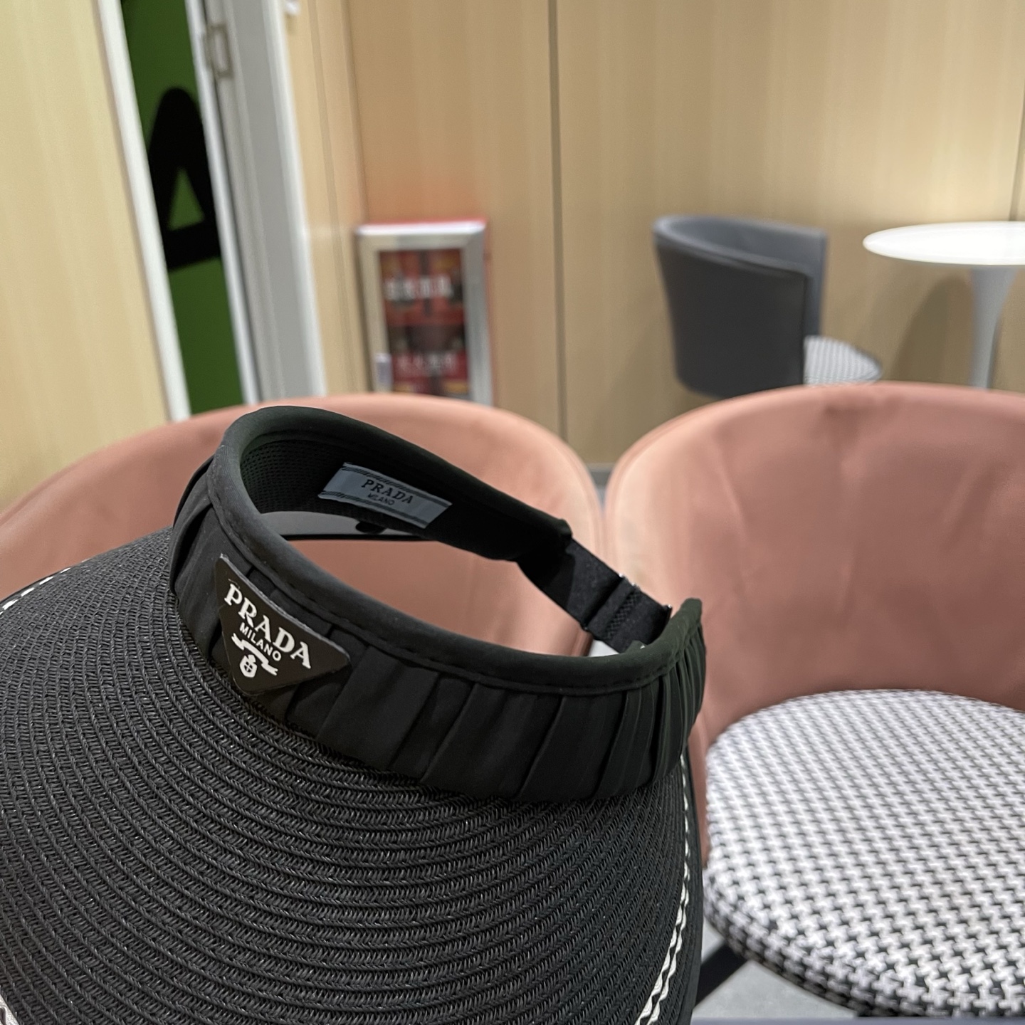 Prada普拉达新春夏遮阳帽子女出游百搭显脸小防晒空顶帽