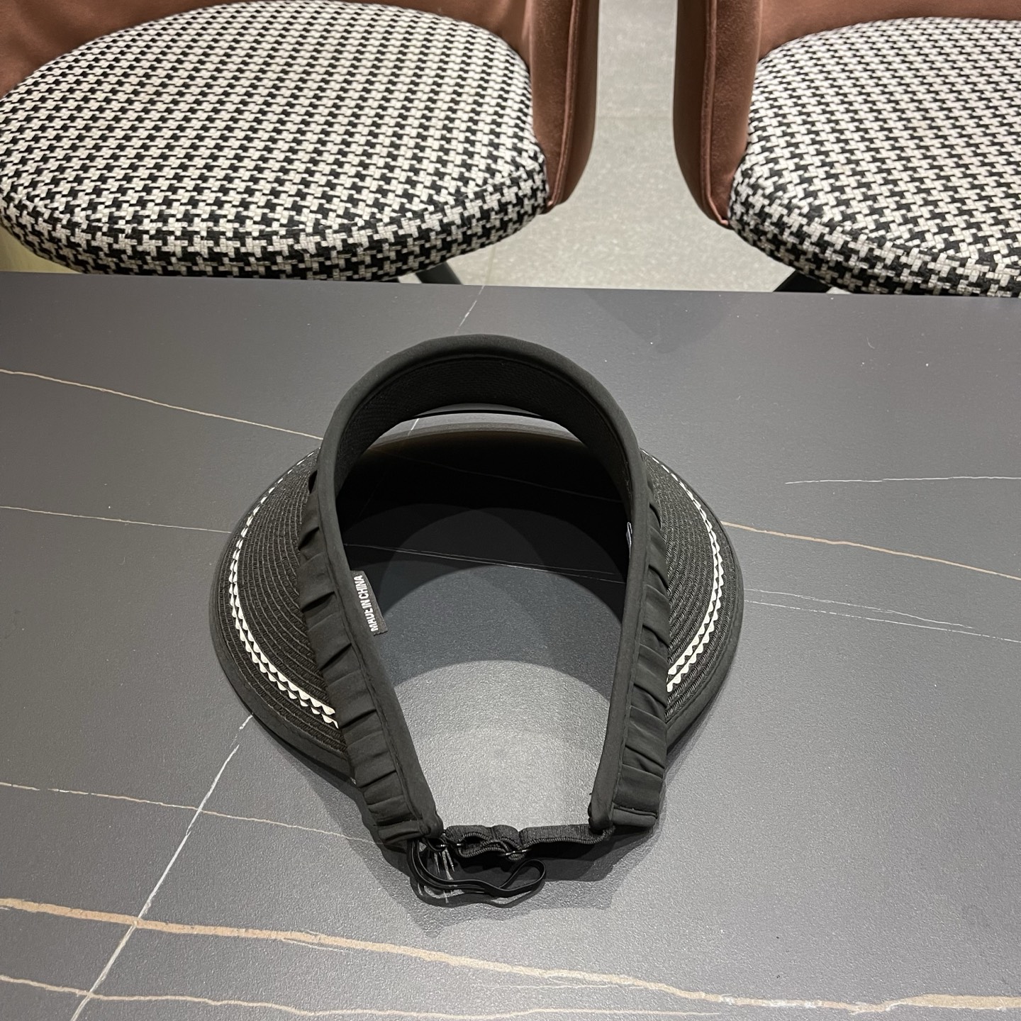 Prada普拉达新春夏遮阳帽子女出游百搭显脸小防晒空顶帽