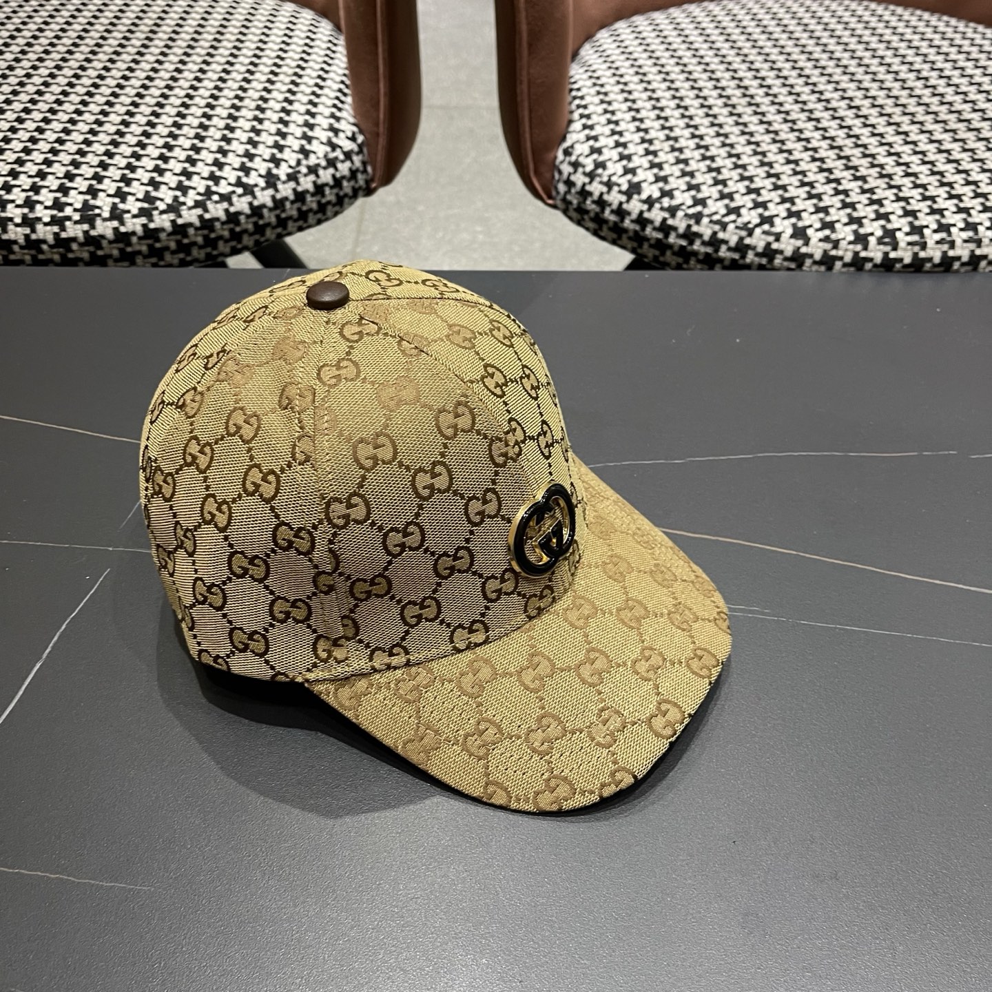 Gucci(古奇)新款原单棒球帽，1细节可媲美专柜，原版帆布料质量超赞！帅男靓女首选，时尚百搭。基础头围