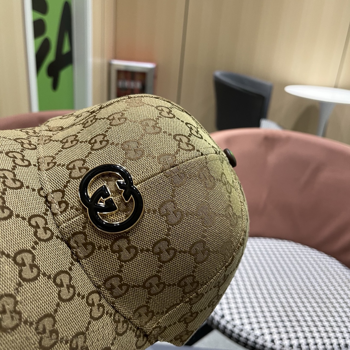 Gucci(古奇)新款原单棒球帽，1细节可媲美专柜，原版帆布料质量超赞！帅男靓女首选，时尚百搭。基础头围