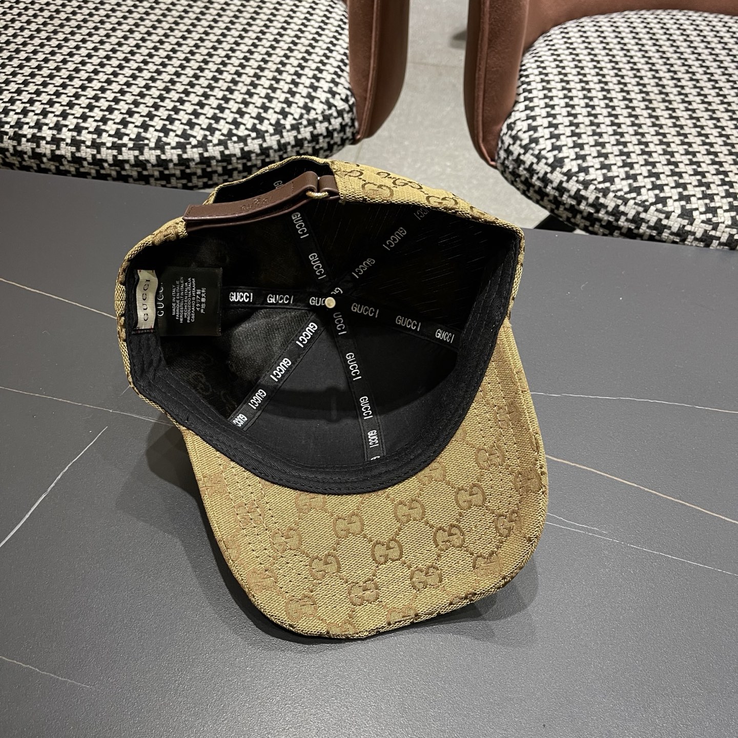 Gucci(古奇)新款原单棒球帽，1细节可媲美专柜，原版帆布料质量超赞！帅男靓女首选，时尚百搭。基础头围