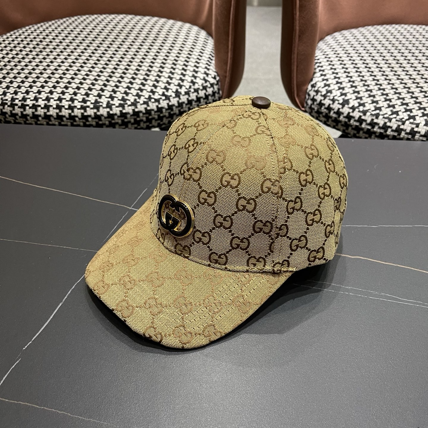 Gucci(古奇)新款原单棒球帽，1细节可媲美专柜，原版帆布料质量超赞！帅男靓女首选，时尚百搭。基础头围