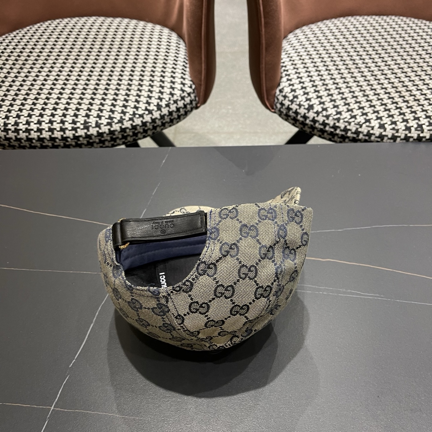 Gucci(古奇)新款原单棒球帽，细节可媲美专柜，原版帆布料质量超赞！帅男靓女首选，时尚百搭。基础头围5