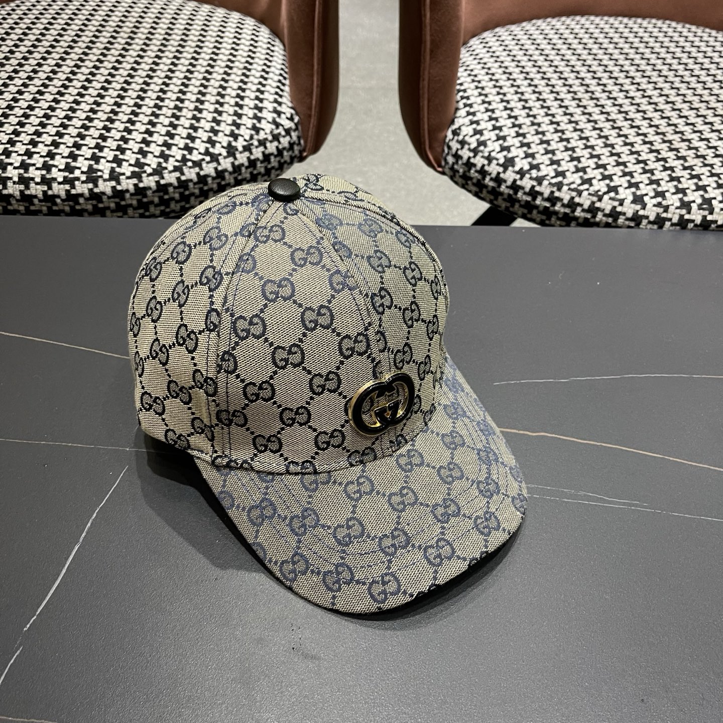 Gucci(古奇)新款原单棒球帽，细节可媲美专柜，原版帆布料质量超赞！帅男靓女首选，时尚百搭。基础头围5