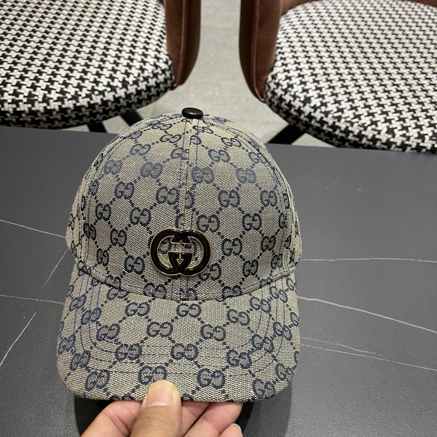 Gucci(古奇)新款原单棒球帽，细节可媲美专柜，原版帆布料质量超赞！帅男靓女首选，时尚百搭。基础头围5