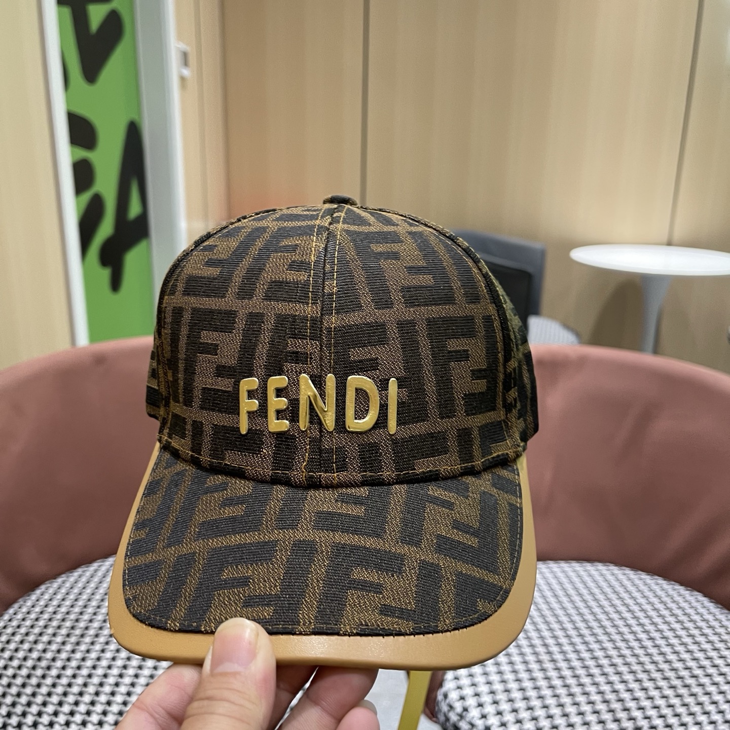 Fendi（芬迪）新款原单棒球帽， 双F提花，专柜常年热卖1:1开模订制轻盈透气！质量超赞，基础头围56
