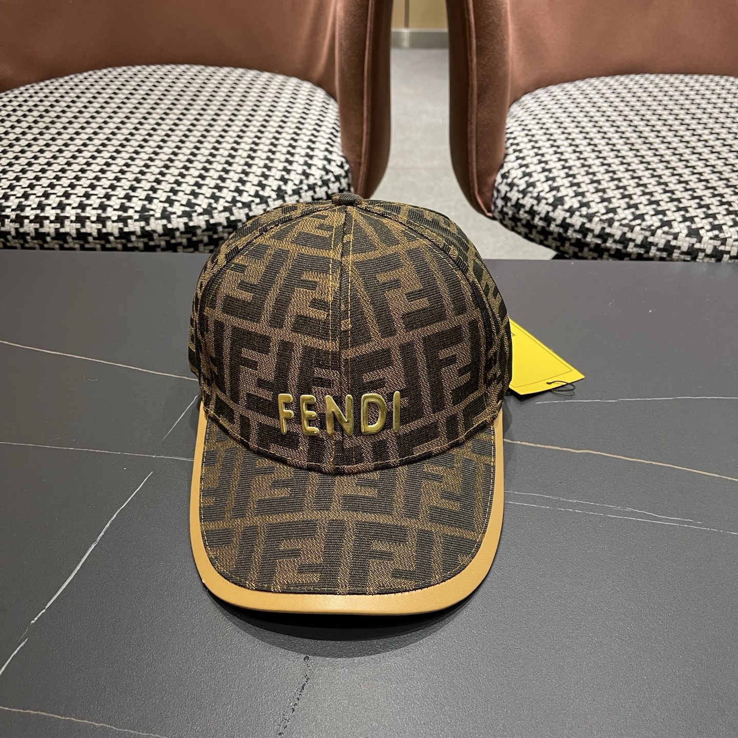 Fendi（芬迪）新款原单棒球帽， 双F提花，专柜常年热卖1:1开模订制轻盈透气！质量超赞，基础头围56