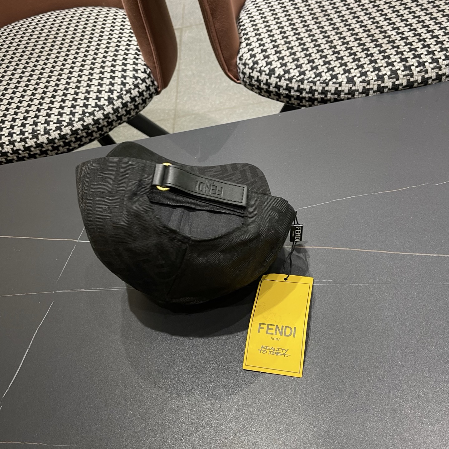 Fendi（芬迪）新款原单棒球帽， 双F提花，专柜常年热卖1:1开模订制轻盈透气！质量超赞，基础头围56