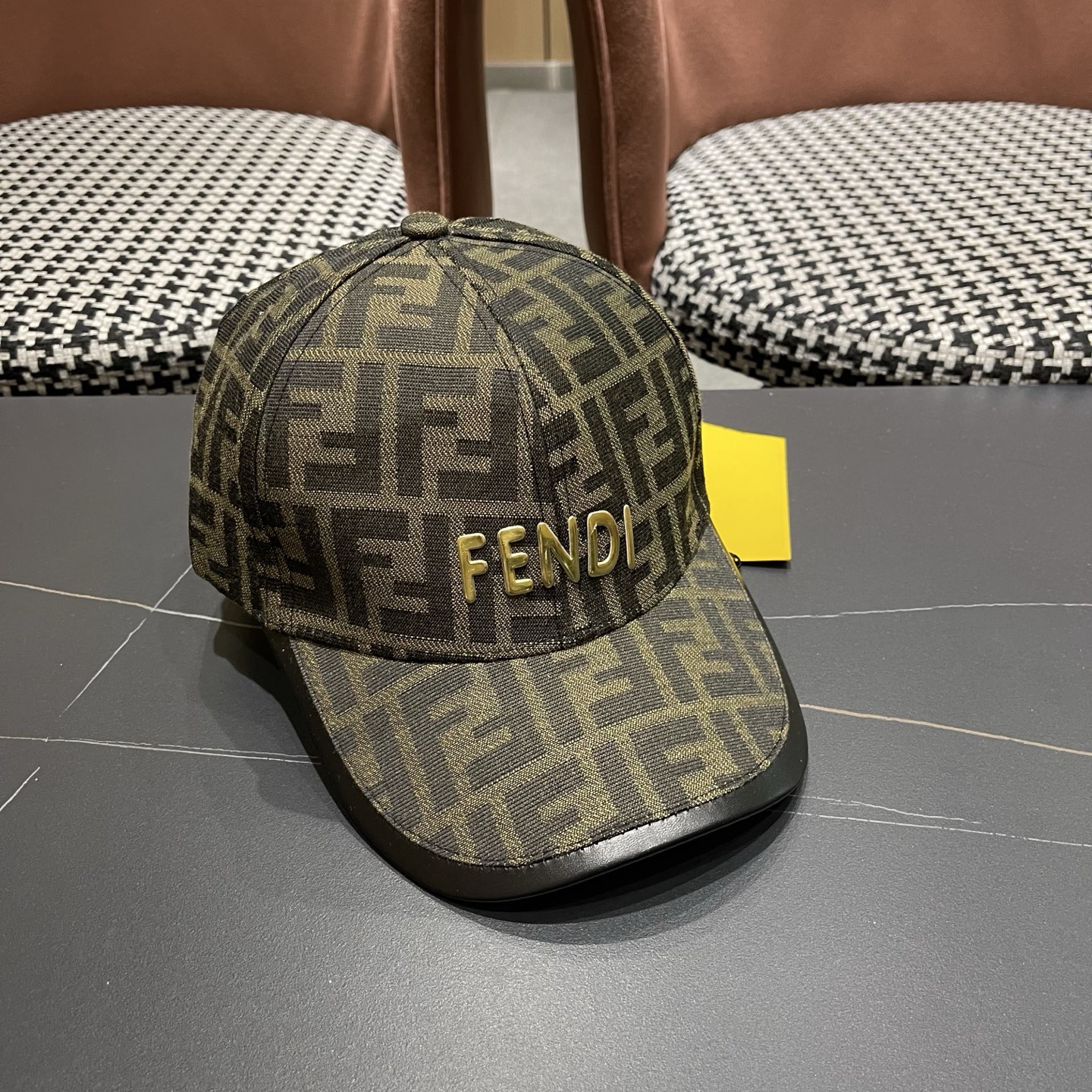 Fendi（芬迪）新款原单棒球帽， 双F提花，专柜常年热卖1:1开模订制轻盈透气！质量超赞，基础头围56
