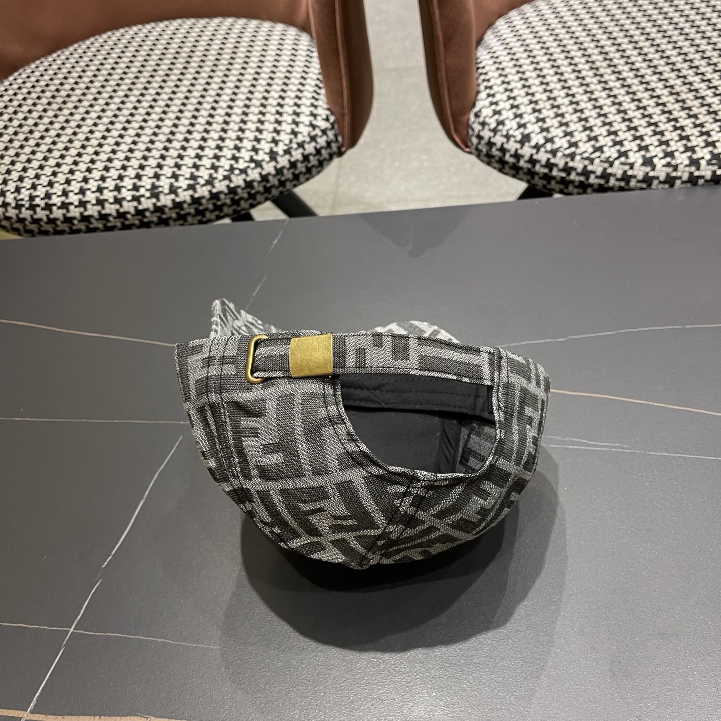 FENDI芬迪 2026老花系列棒球帽🧢 经典FF中古单品，气质穿搭单品，质量杠杠👍