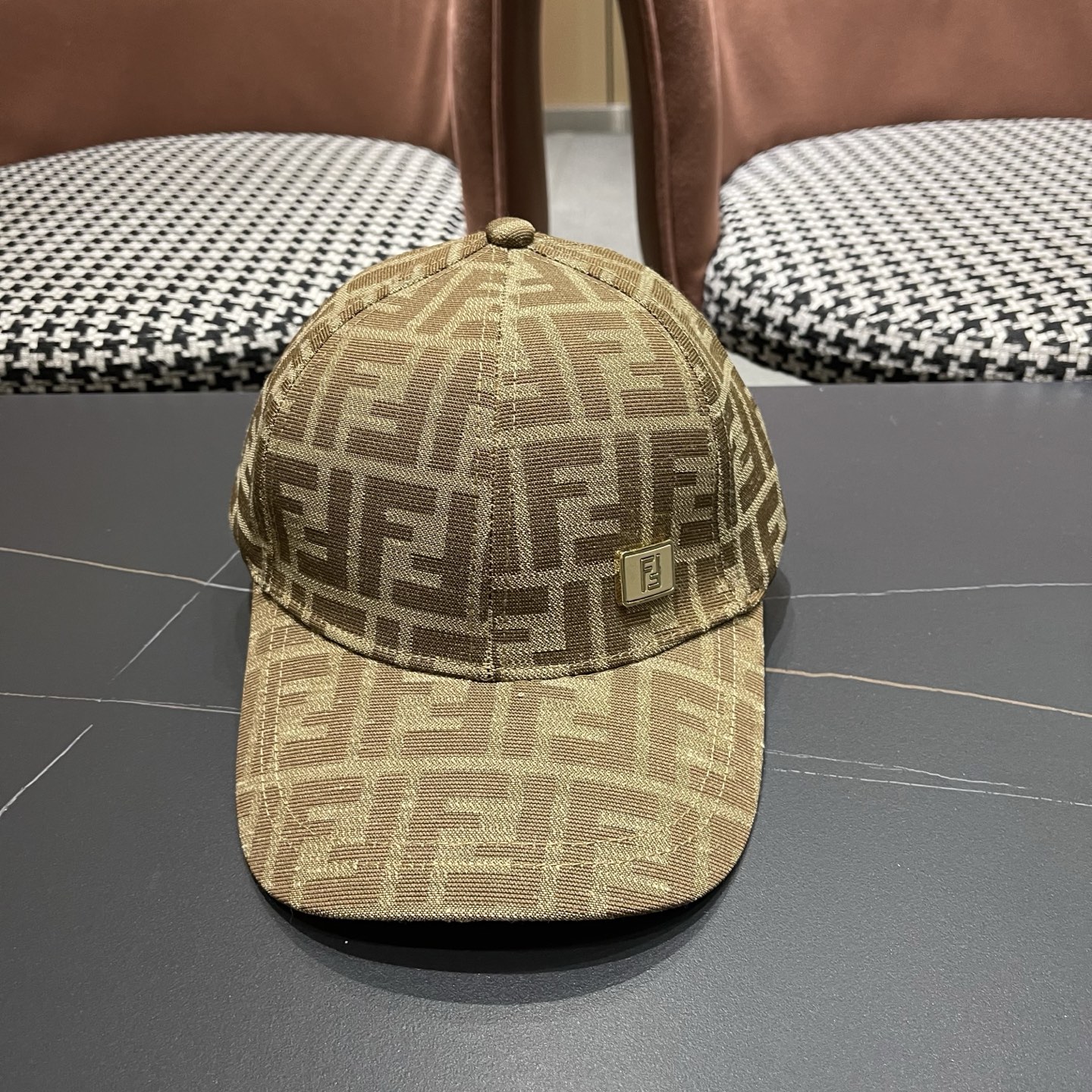 FENDI芬迪 2026老花系列棒球帽🧢 经典FF中古单品，气质穿搭单品，质量杠杠👍