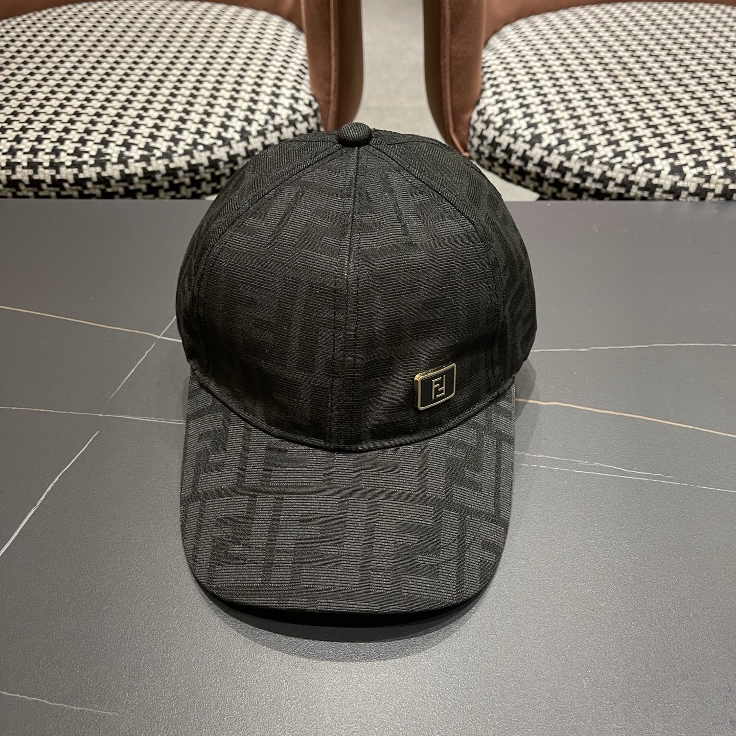 FENDI芬迪 2026老花系列棒球帽🧢 经典FF中古单品，气质穿搭单品，质量杠杠👍